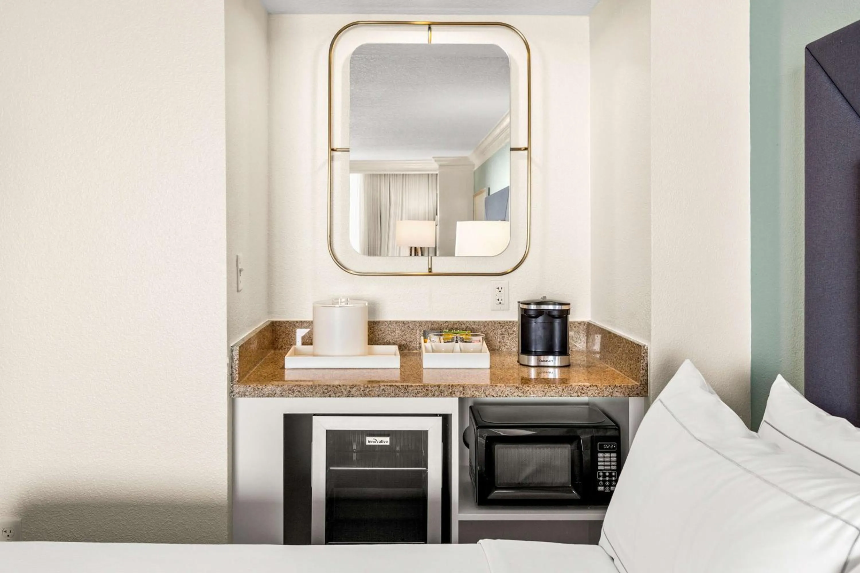 Photo of the whole room, Bed in Hilton Sandestin Beach Golf Resort & Spa