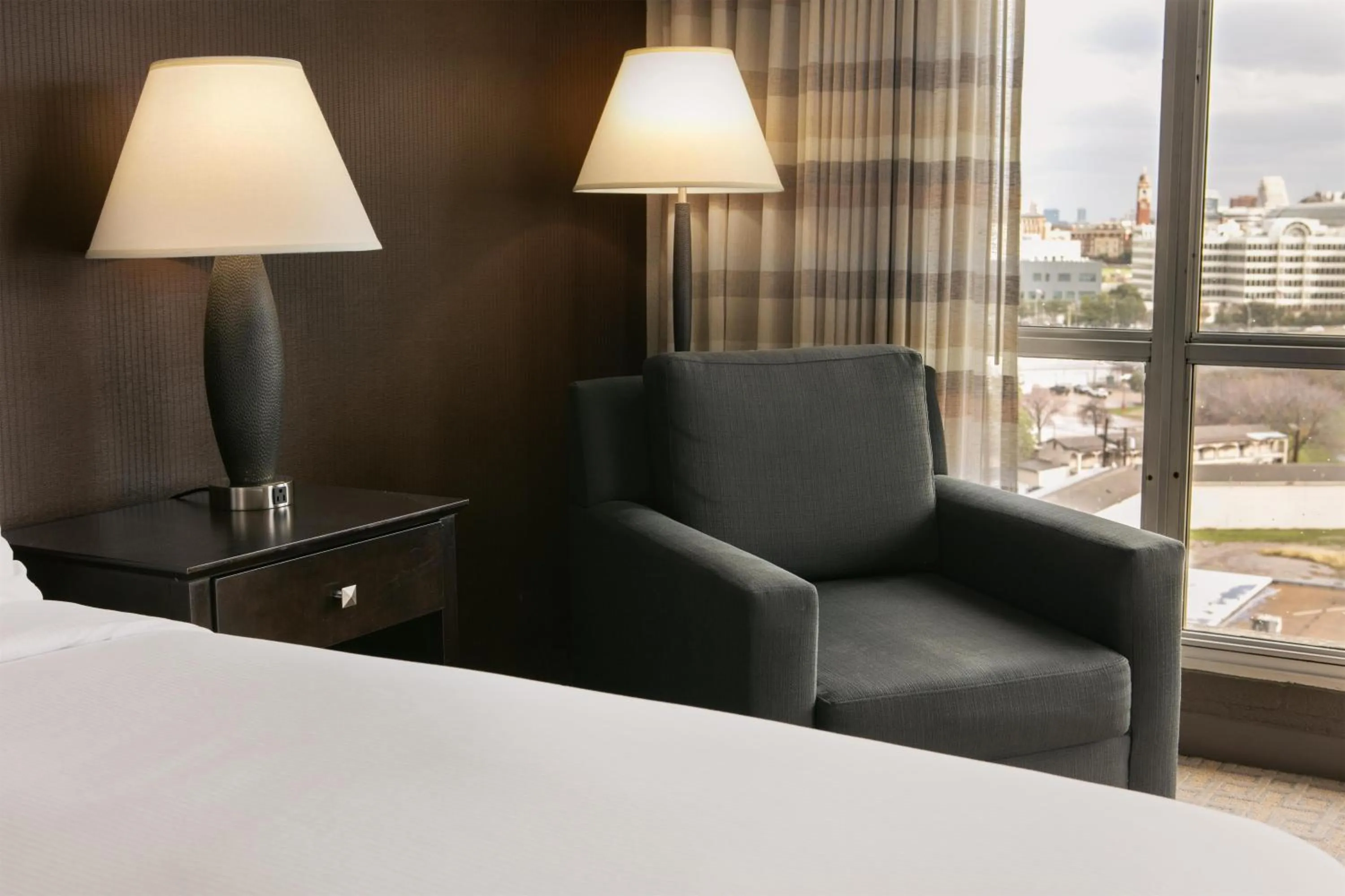 View (from property/room), Bed in DoubleTree by Hilton Dallas Market Center