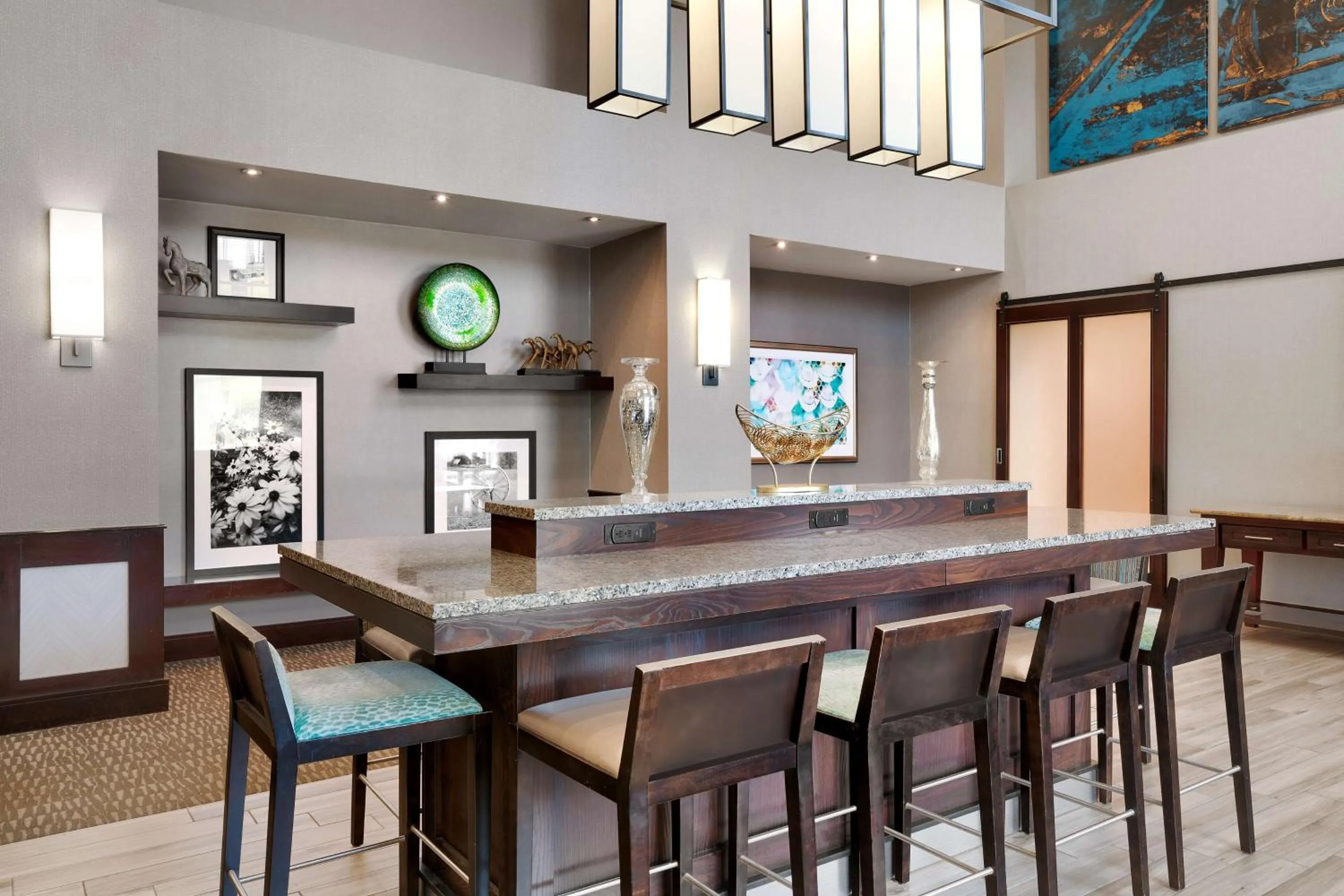 Breakfast in Hampton Inn & Suites Ft Worth-Burleson