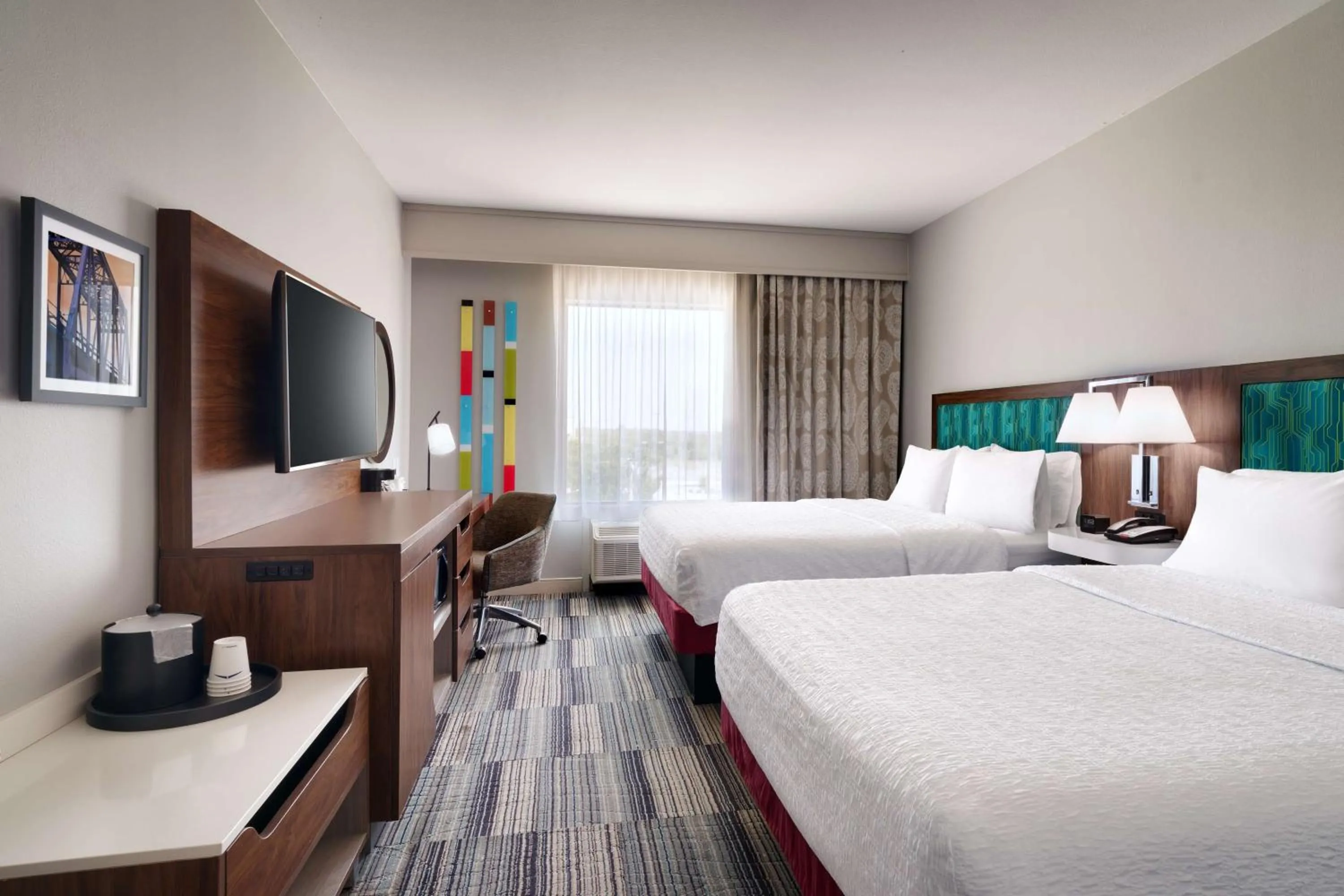 Bed in Hampton Inn & Suites Ft Worth-Burleson