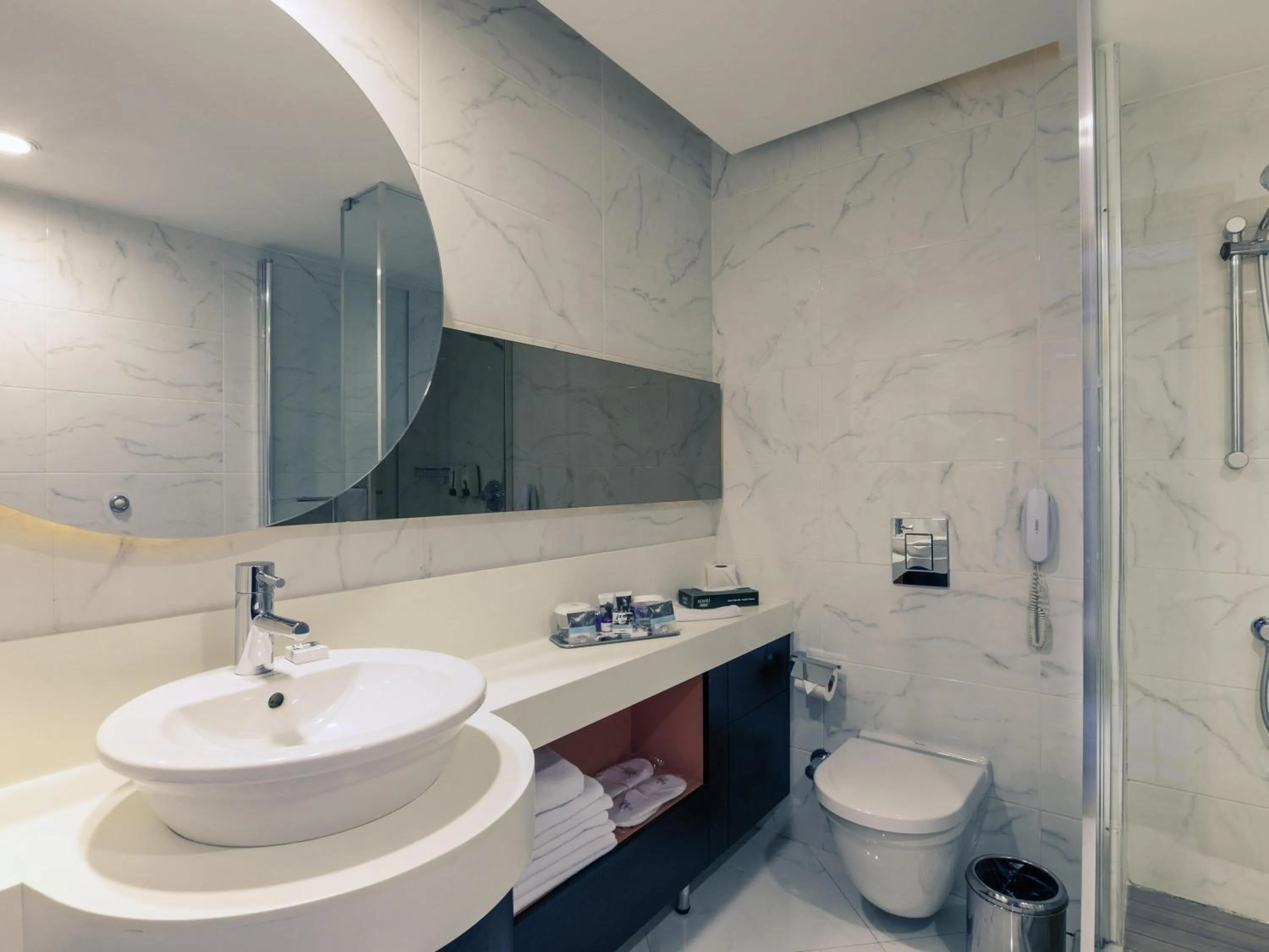 Bedroom in Mercure Istanbul Umraniye