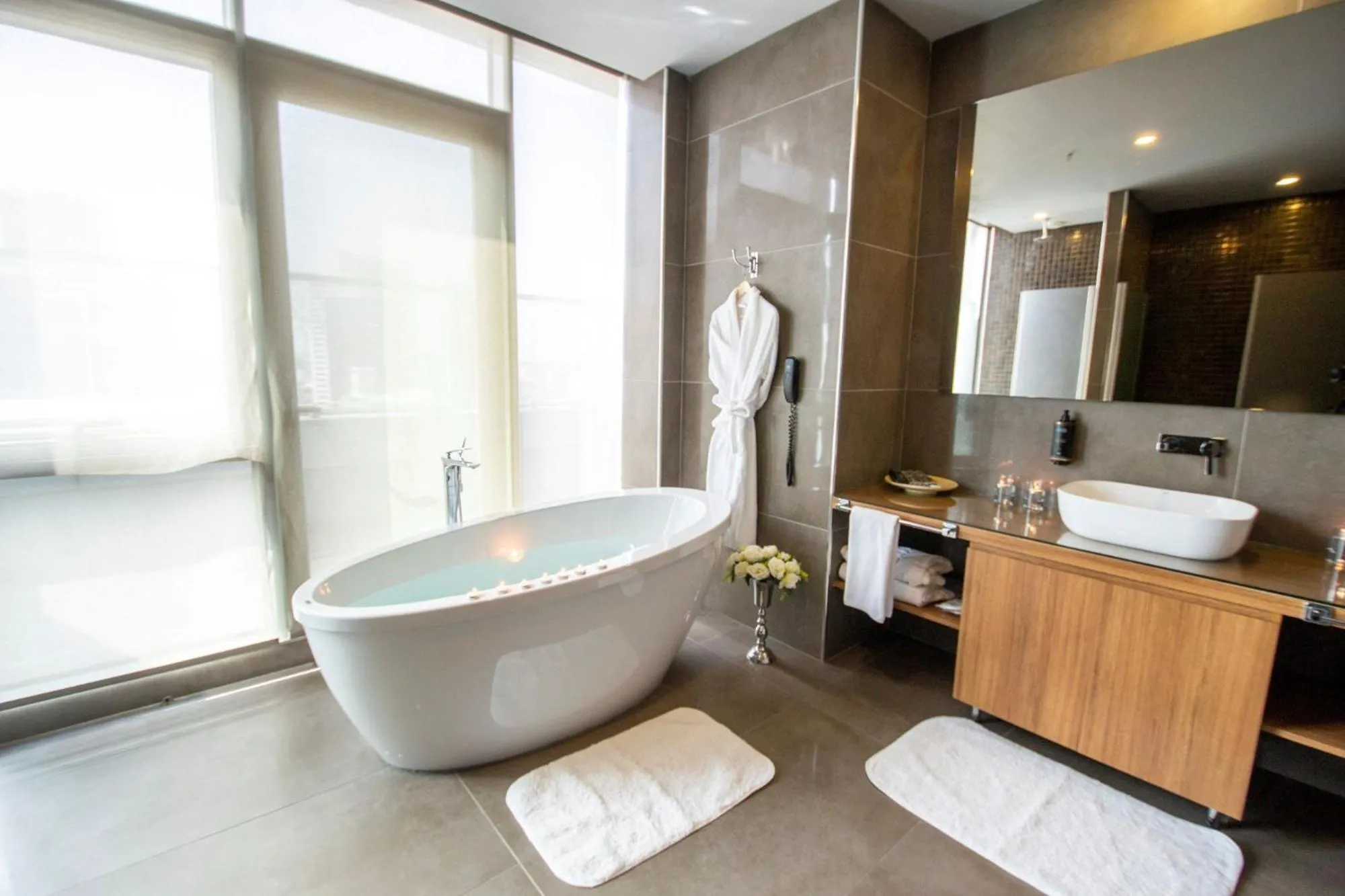 Bath in Mercure Istanbul Umraniye