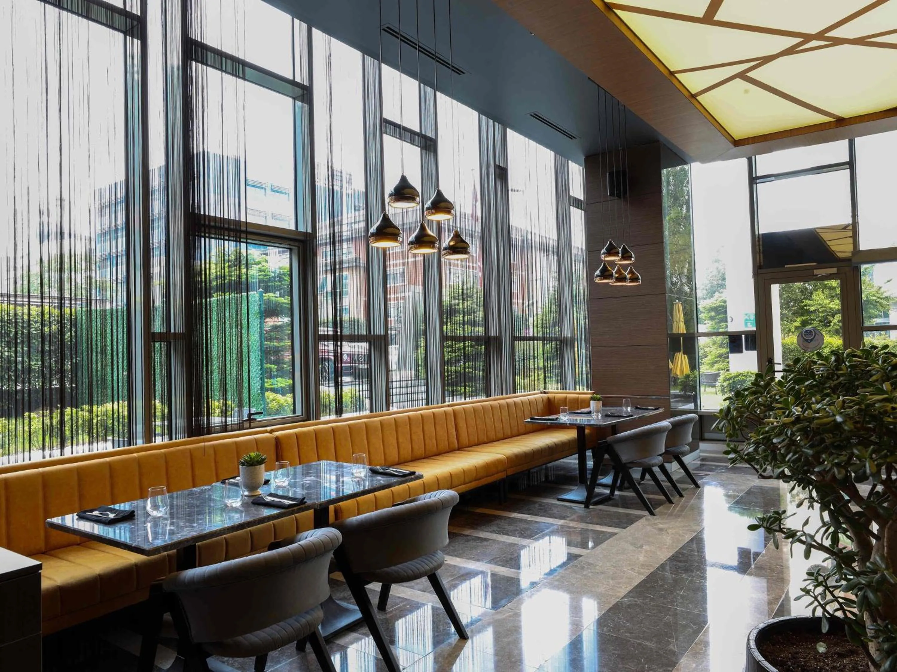 Restaurant/places to eat in Mercure Istanbul Umraniye