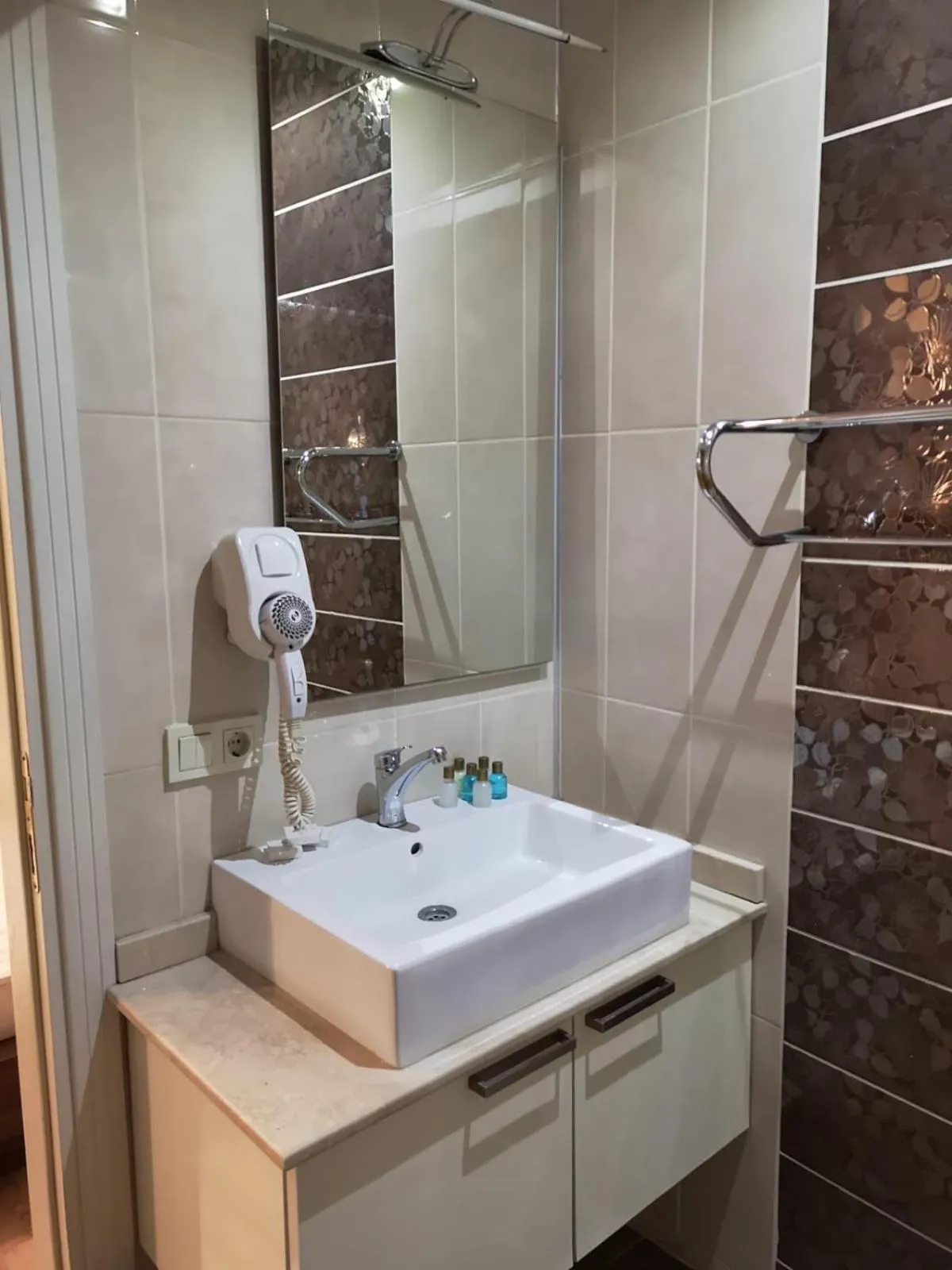 Bathroom in Golf Royal Residence