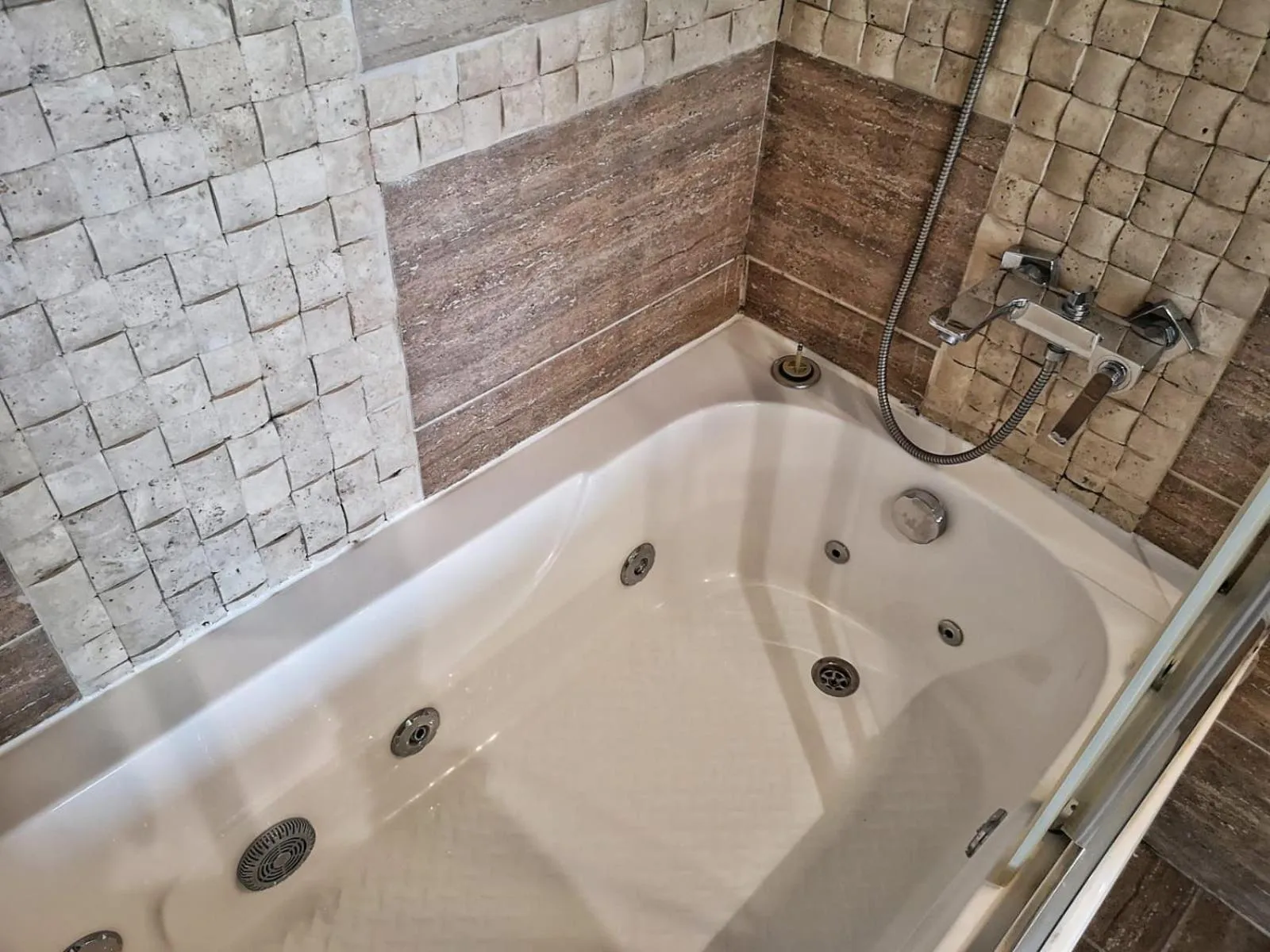 Bath in Golf Royal Residence