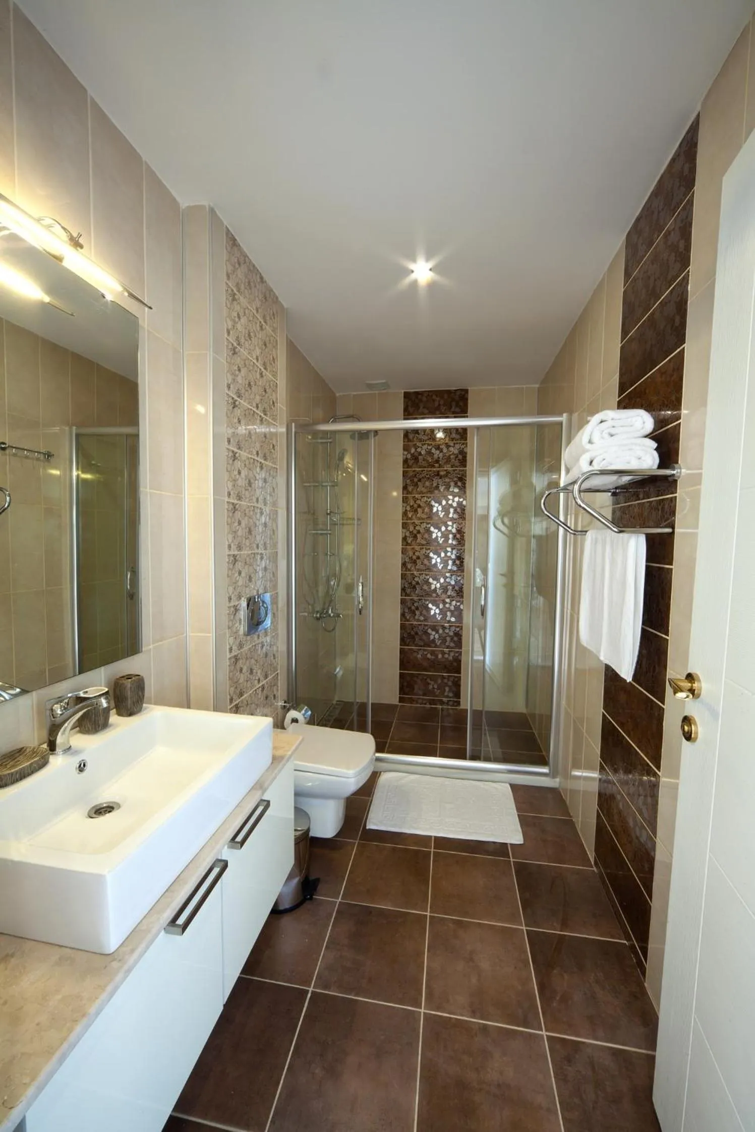 Bathroom in Golf Royal Residence