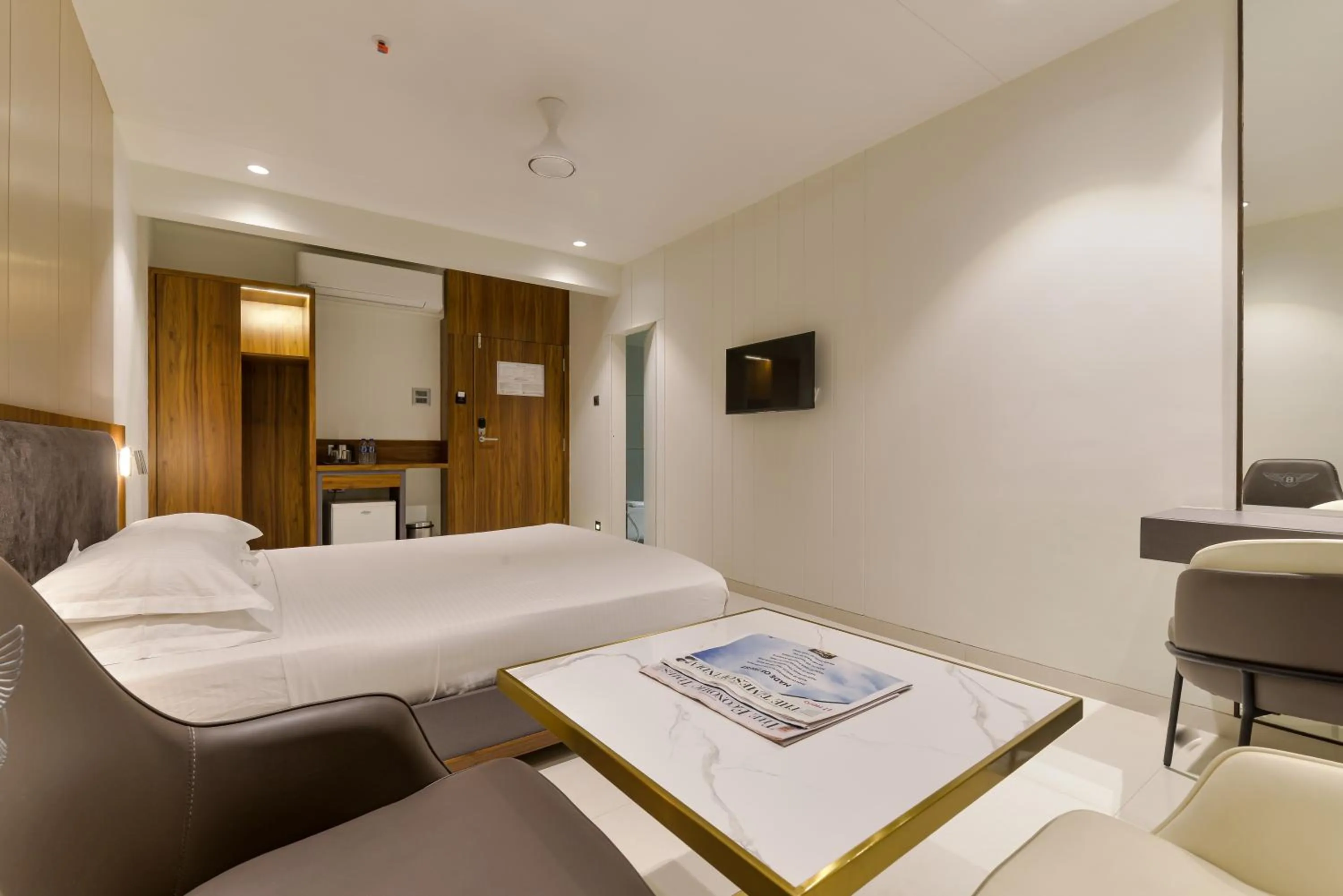 Bed in Hotel Airlink