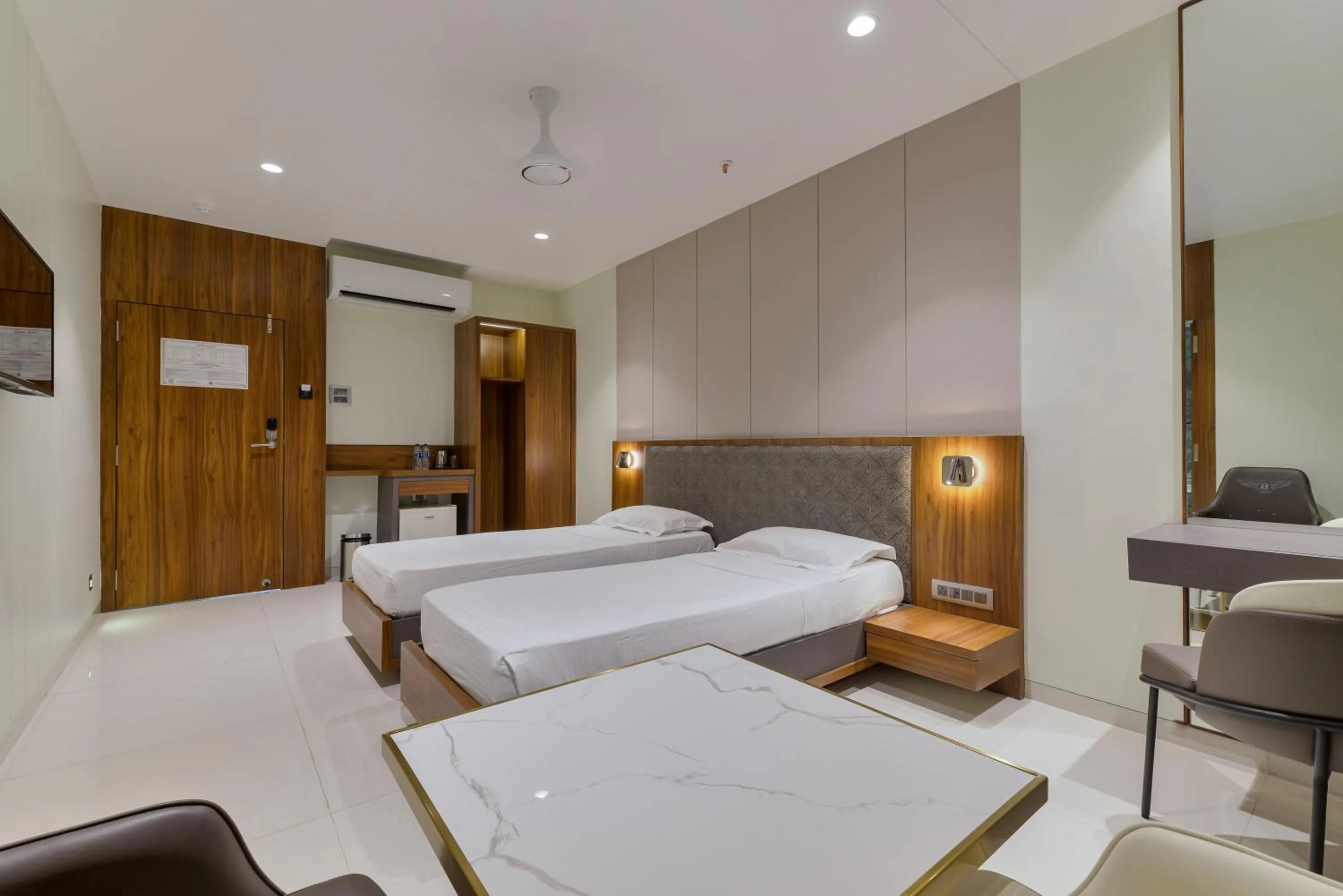 Bed in Hotel Airlink