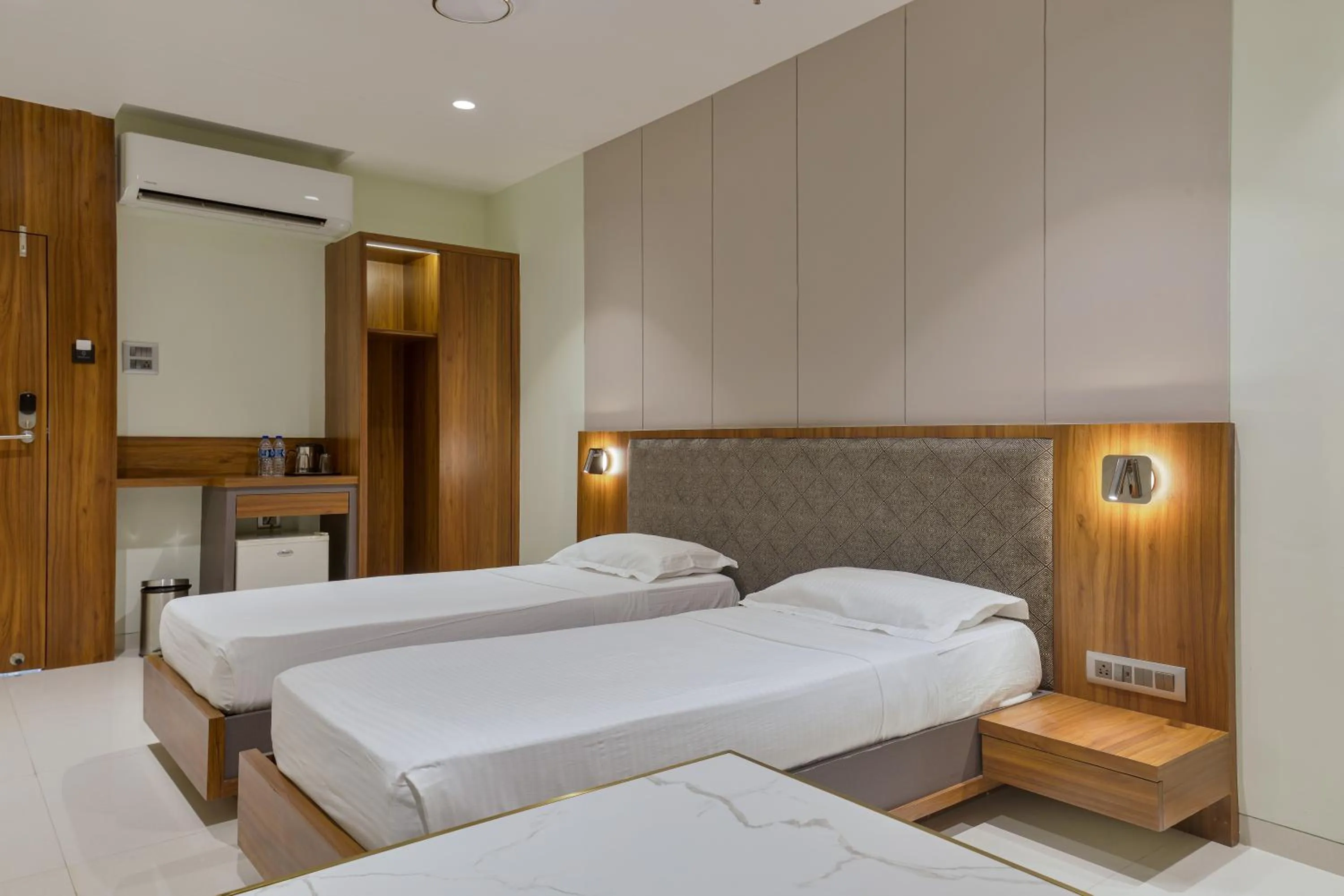 Bed in Hotel Airlink