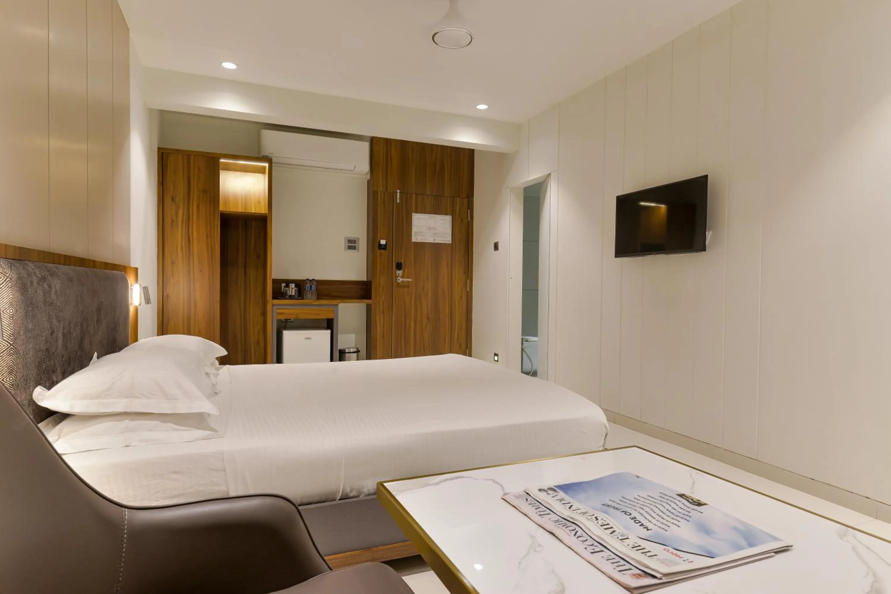 Bed in Hotel Airlink