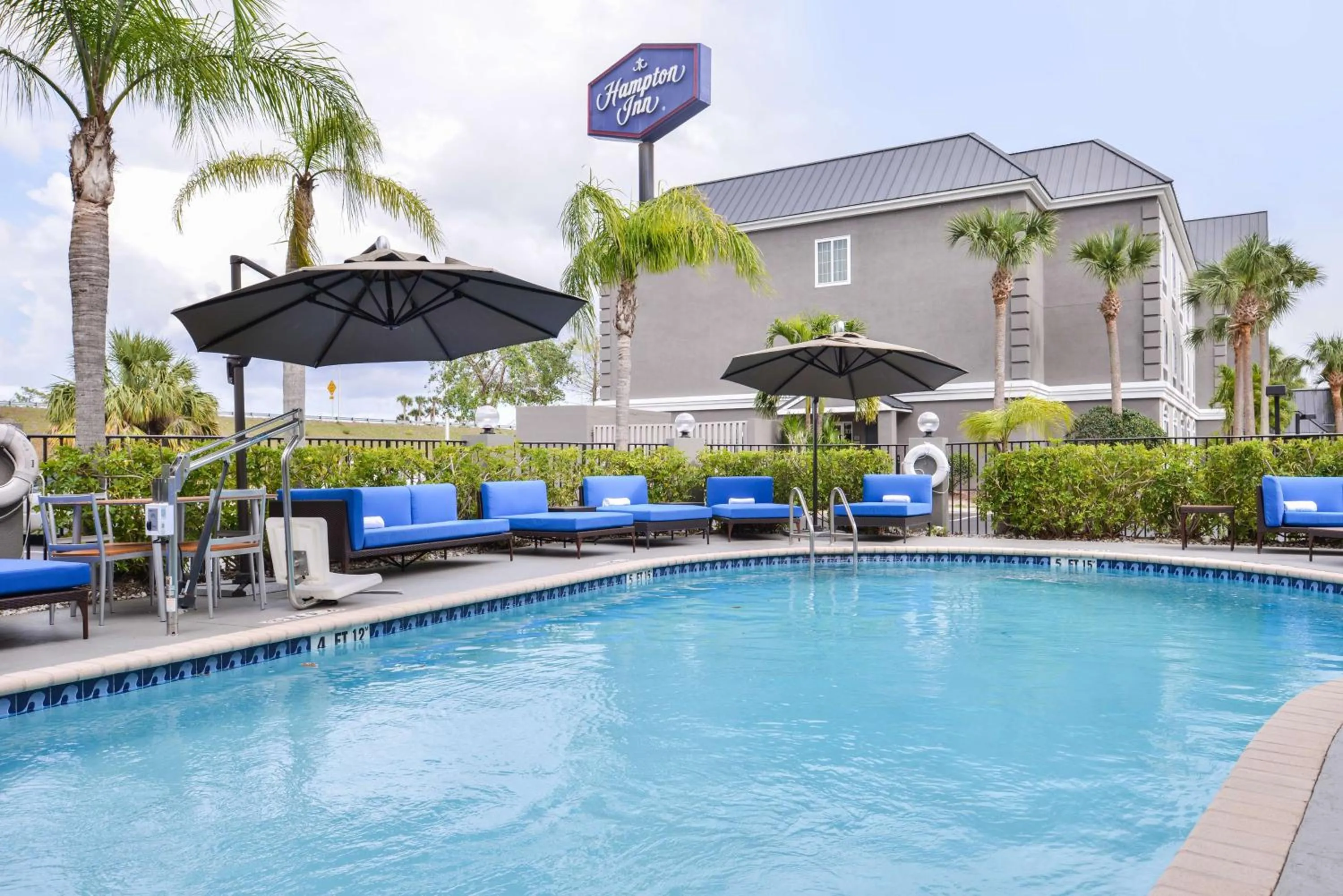 Pool view in Hampton Inn Vero Beach Outlets