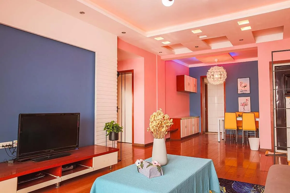 Henan Kaifeng·Gulou Square· Locals Apartment 00138460