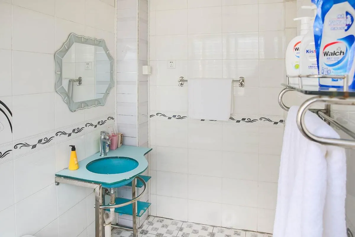 Henan Kaifeng·Gulou Square· Locals Apartment 00138460
