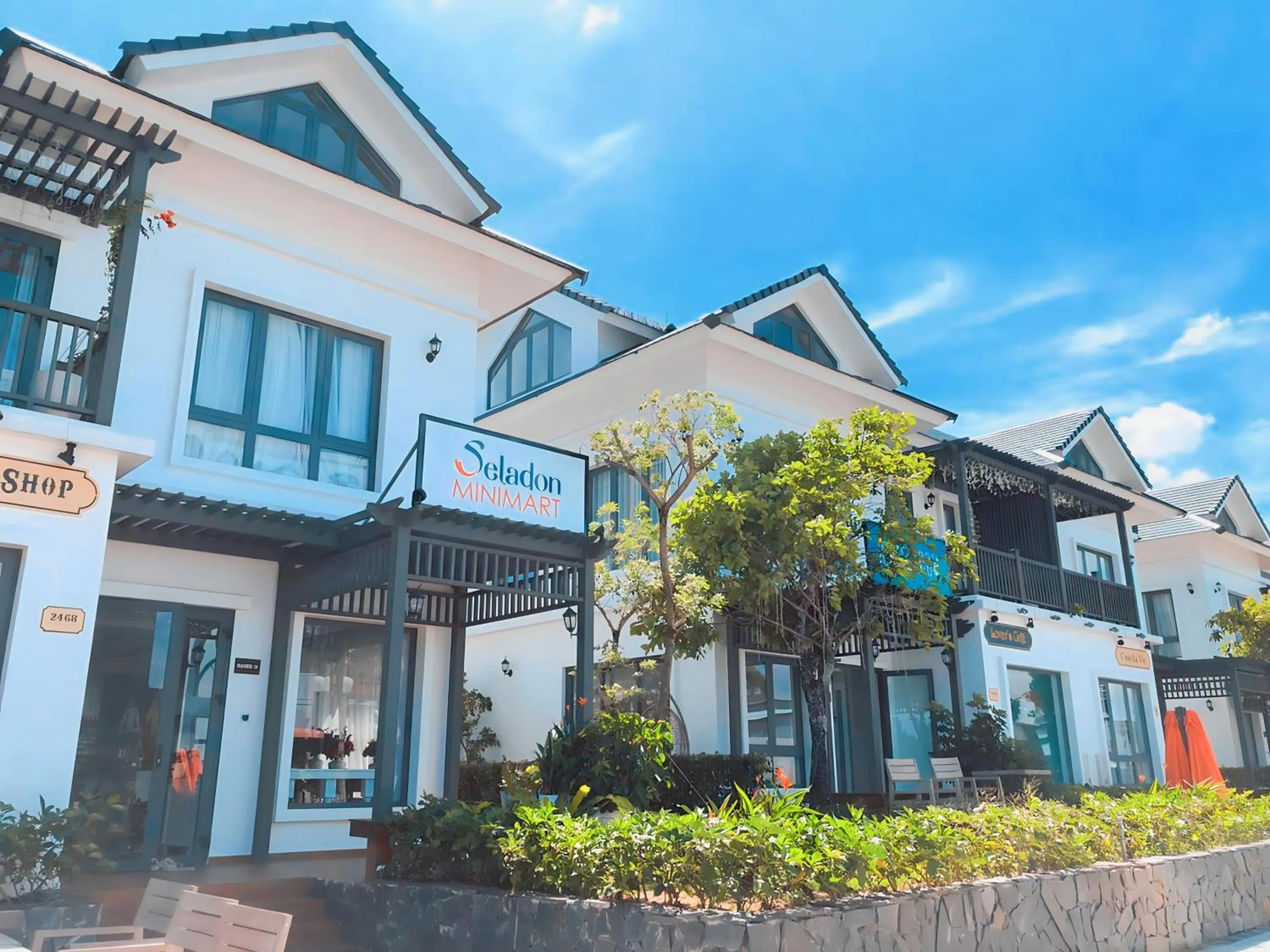 Property building in Sunset Sanato Resort & Villas