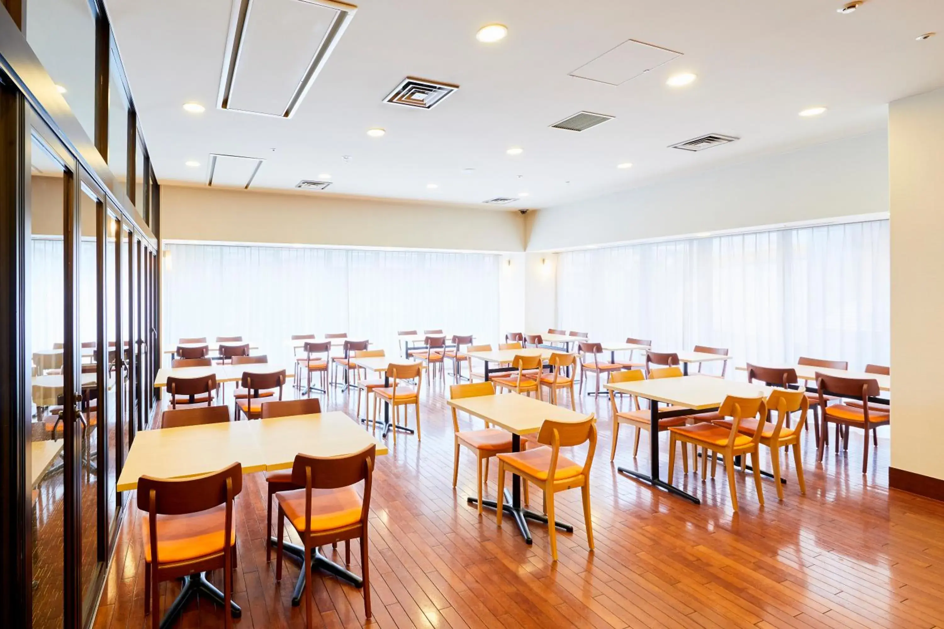 Restaurant/places to eat in Hotel Wing International Kobe - Shinnagata Ekimae Restaurant/places to eat in Hotel Wing International Kobe - Shinnagata Ekimae