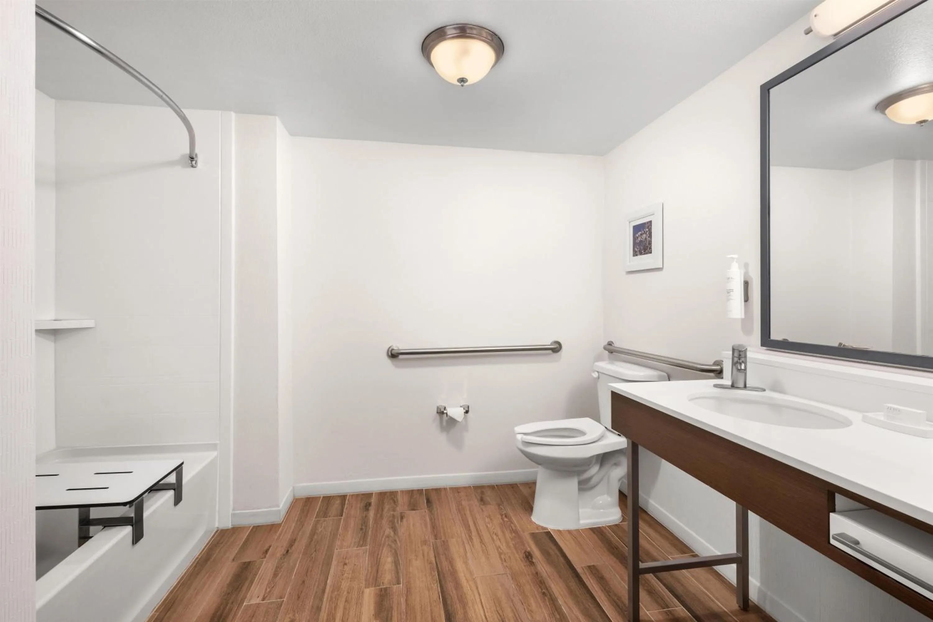 Bathroom in Hampton Inn & Suites Fresno