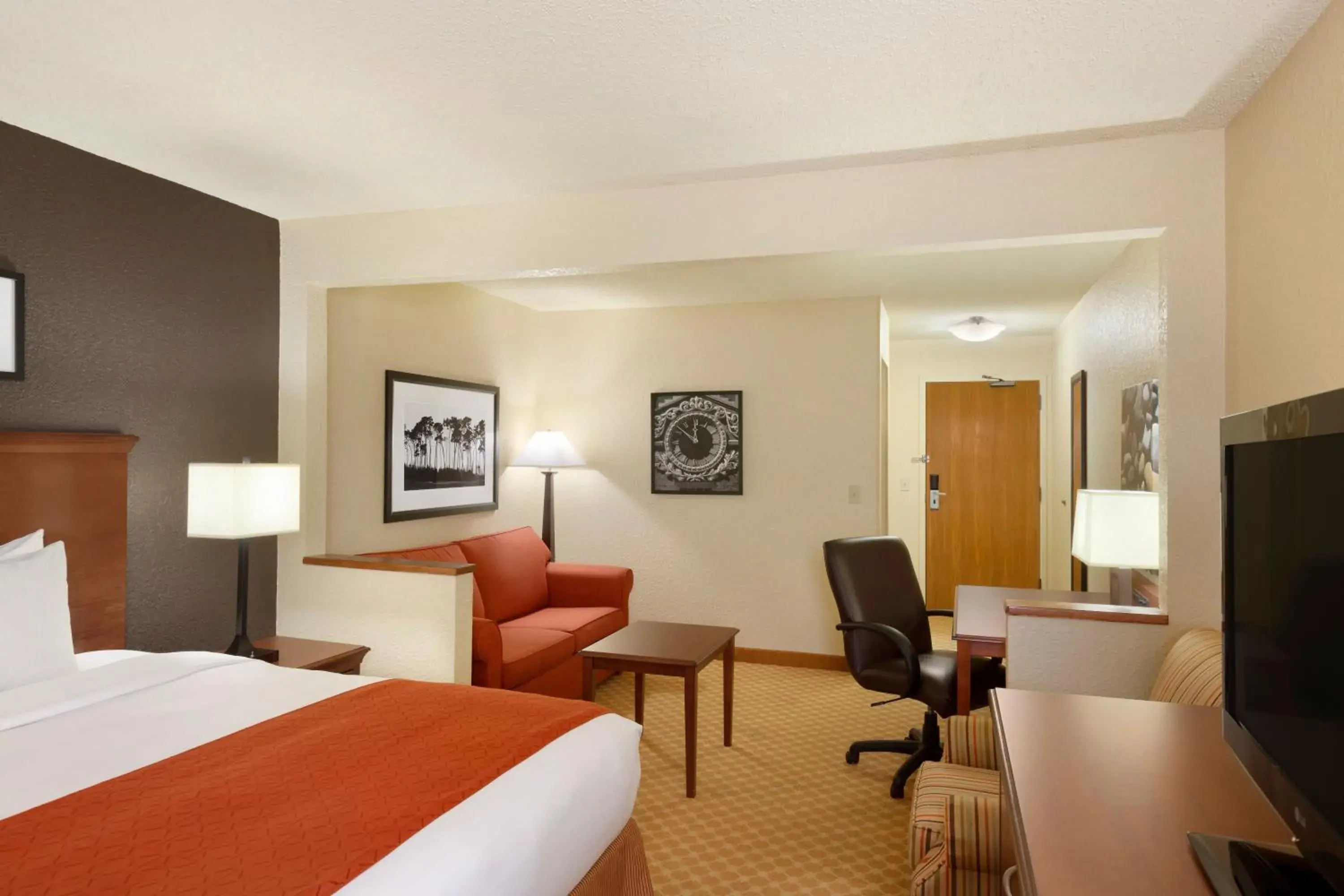 TV and multimedia, Bed in Spark By Hilton Corpus Christi Southeast TV and multimedia, Bed in Spark By Hilton Corpus Christi Southeast