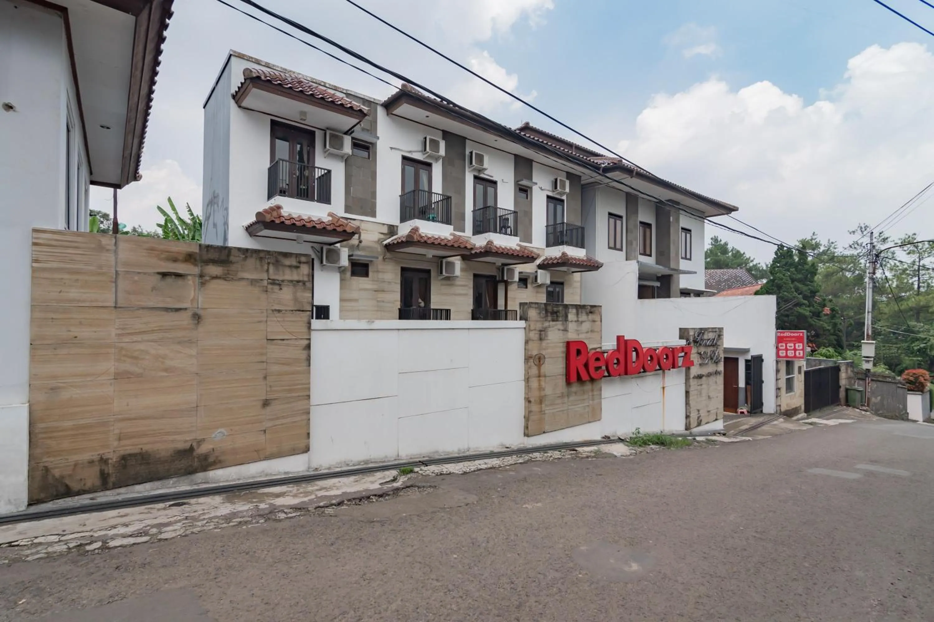 Property building in RedDoorz at Dago Asri 3
