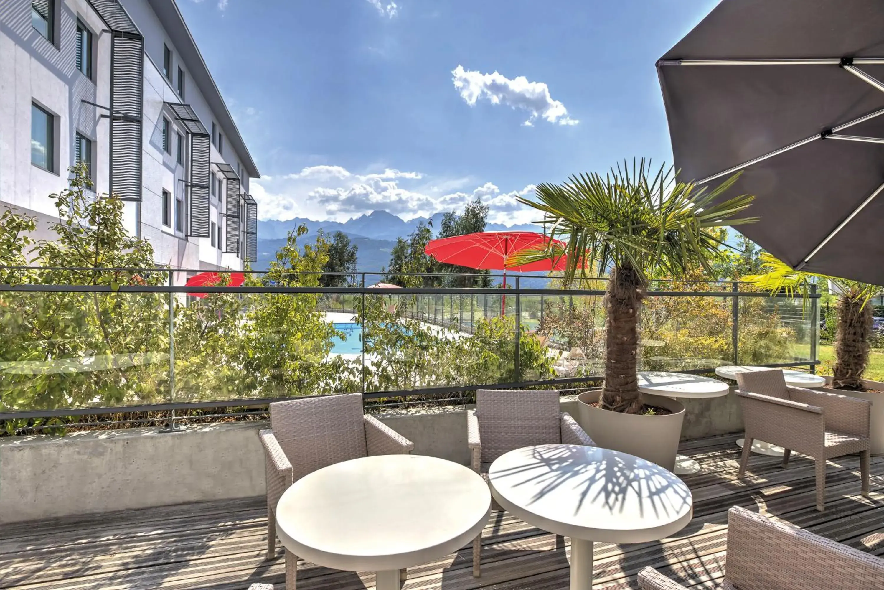 Property building in Appart'City Confort Grenoble Inovallée Property building in Appart'City Confort Grenoble Inovallée