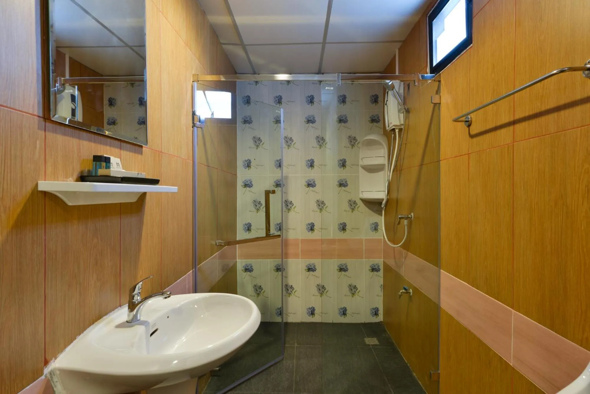 The Breton Hotel Media