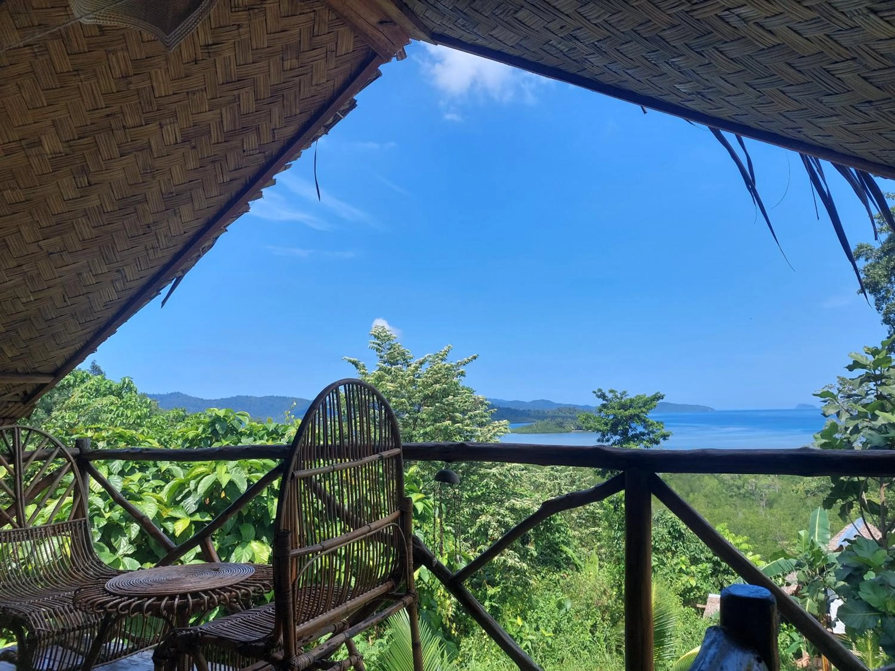 Mountain view in Jungle bar Resto & Cottages