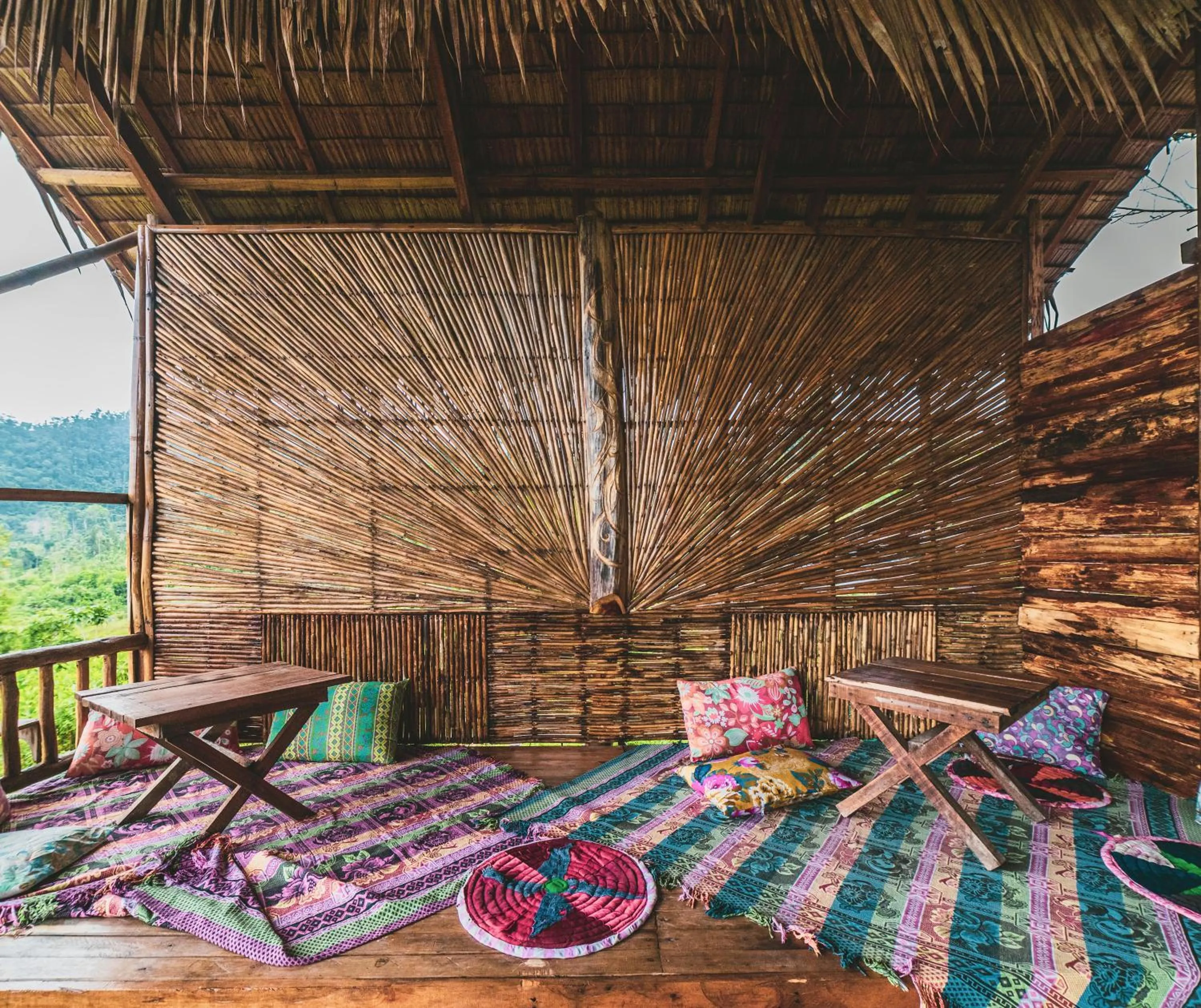 Restaurant/places to eat in Jungle bar Resto & Cottages