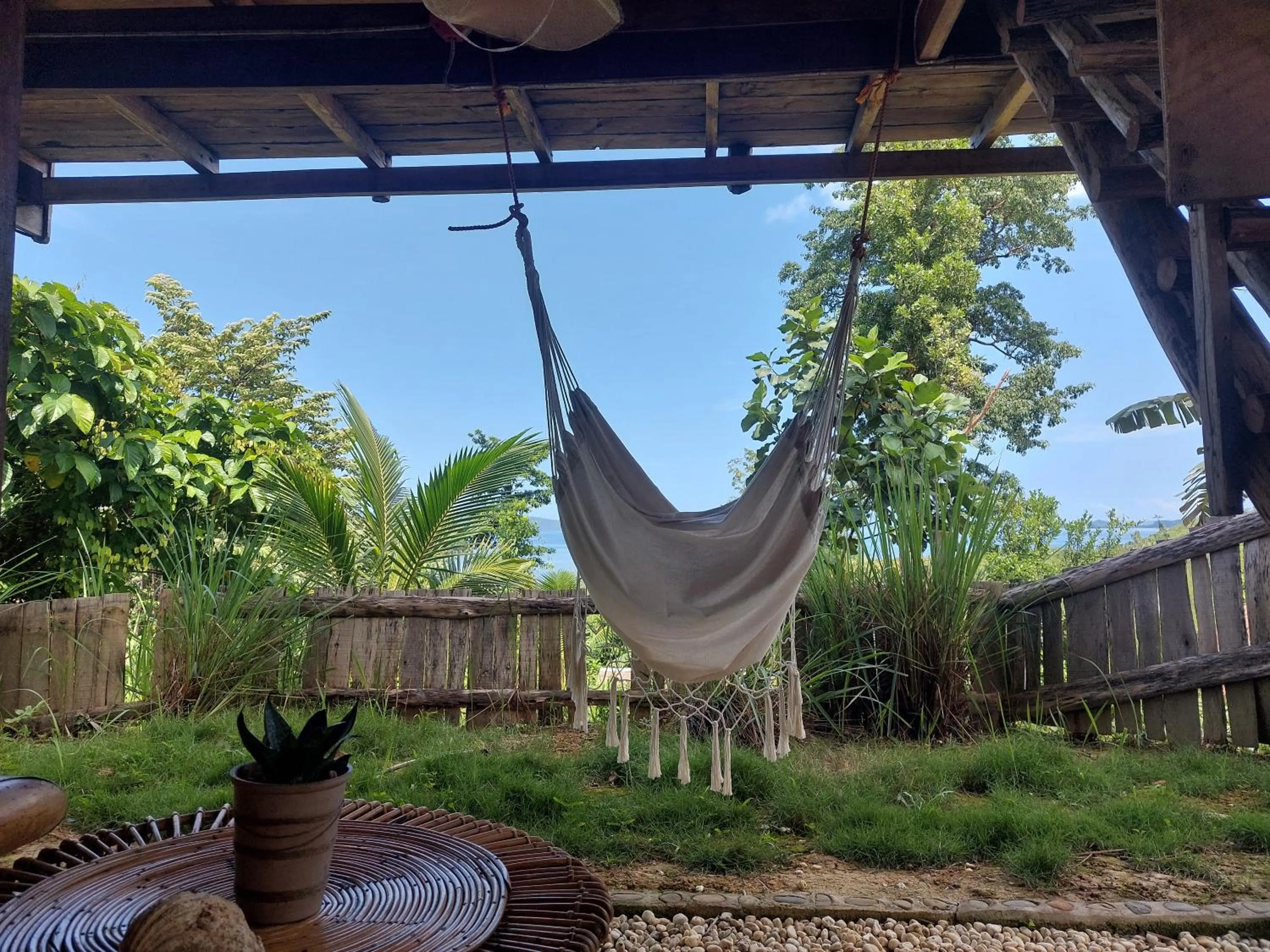 Jungle bar Resto & Cottages