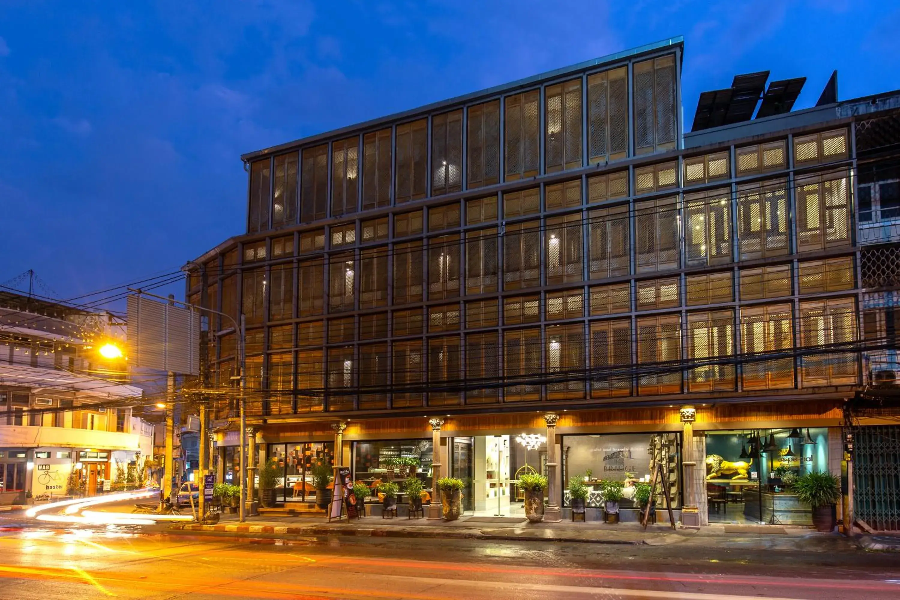 Property building in The Bridge An Eclectic Luxotel Property building in The Bridge An Eclectic Luxotel