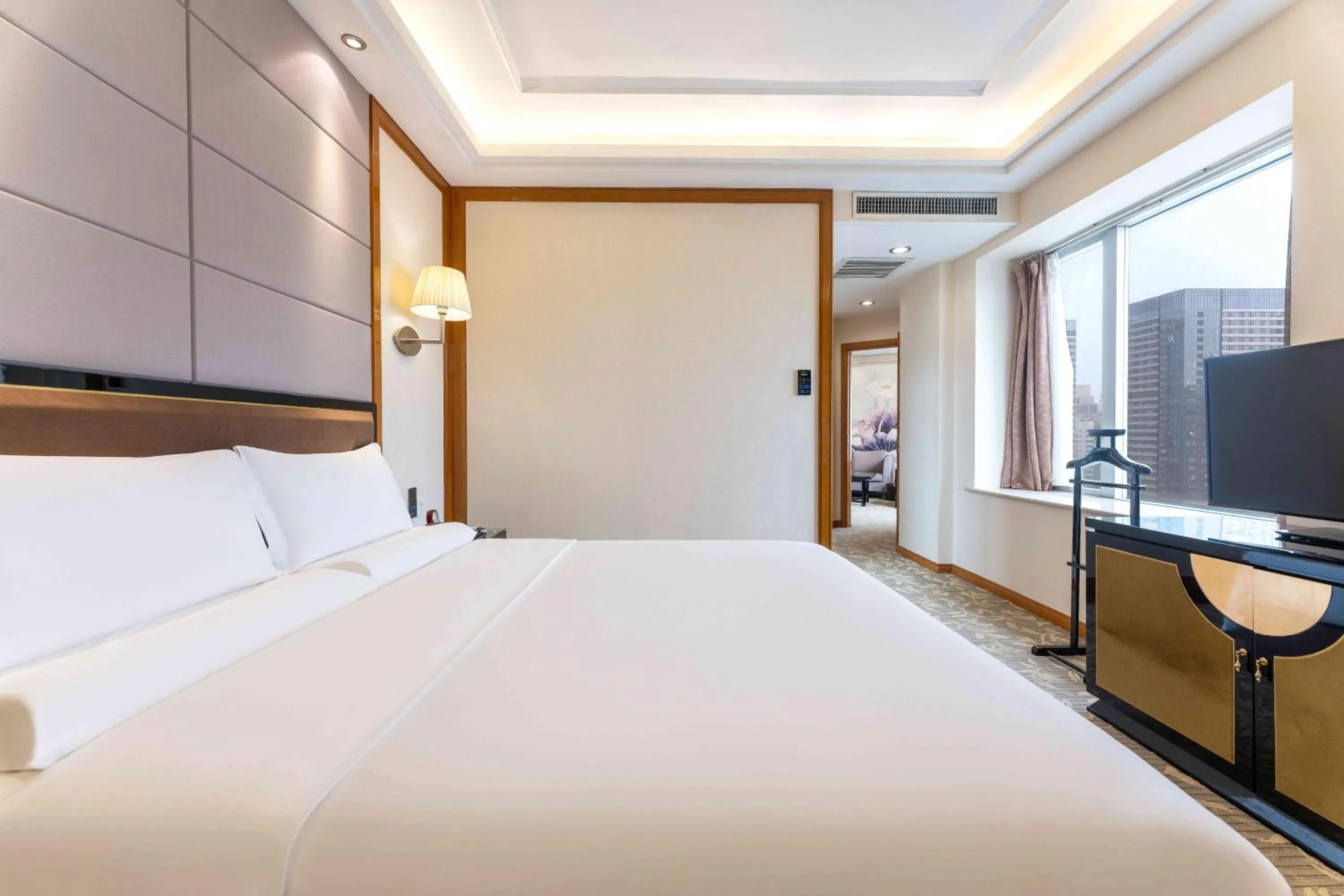 Bed in Yun-Zen Century Hotel