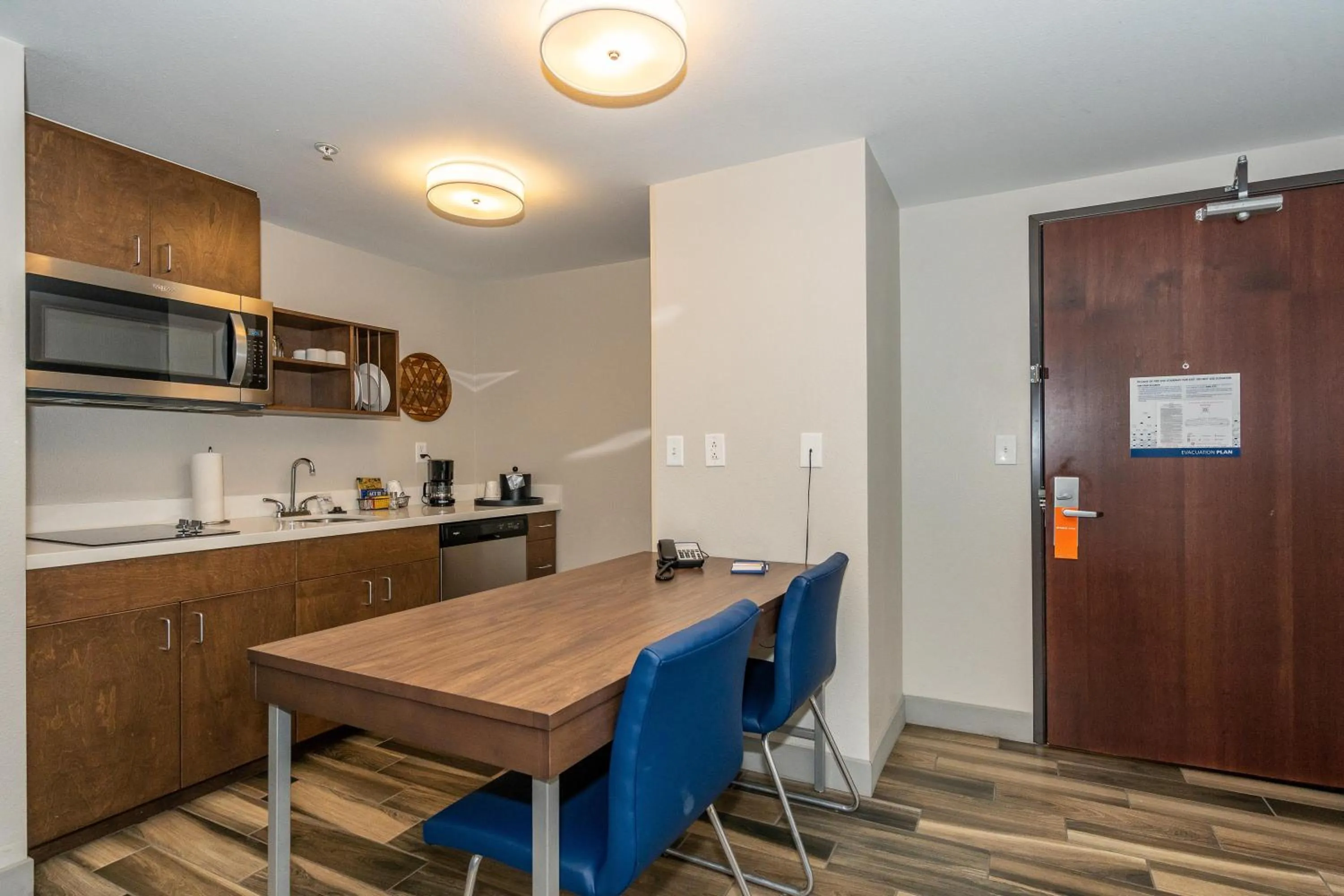 Kitchen or kitchenette in Hampton Inn & Suites Flagstaff - West