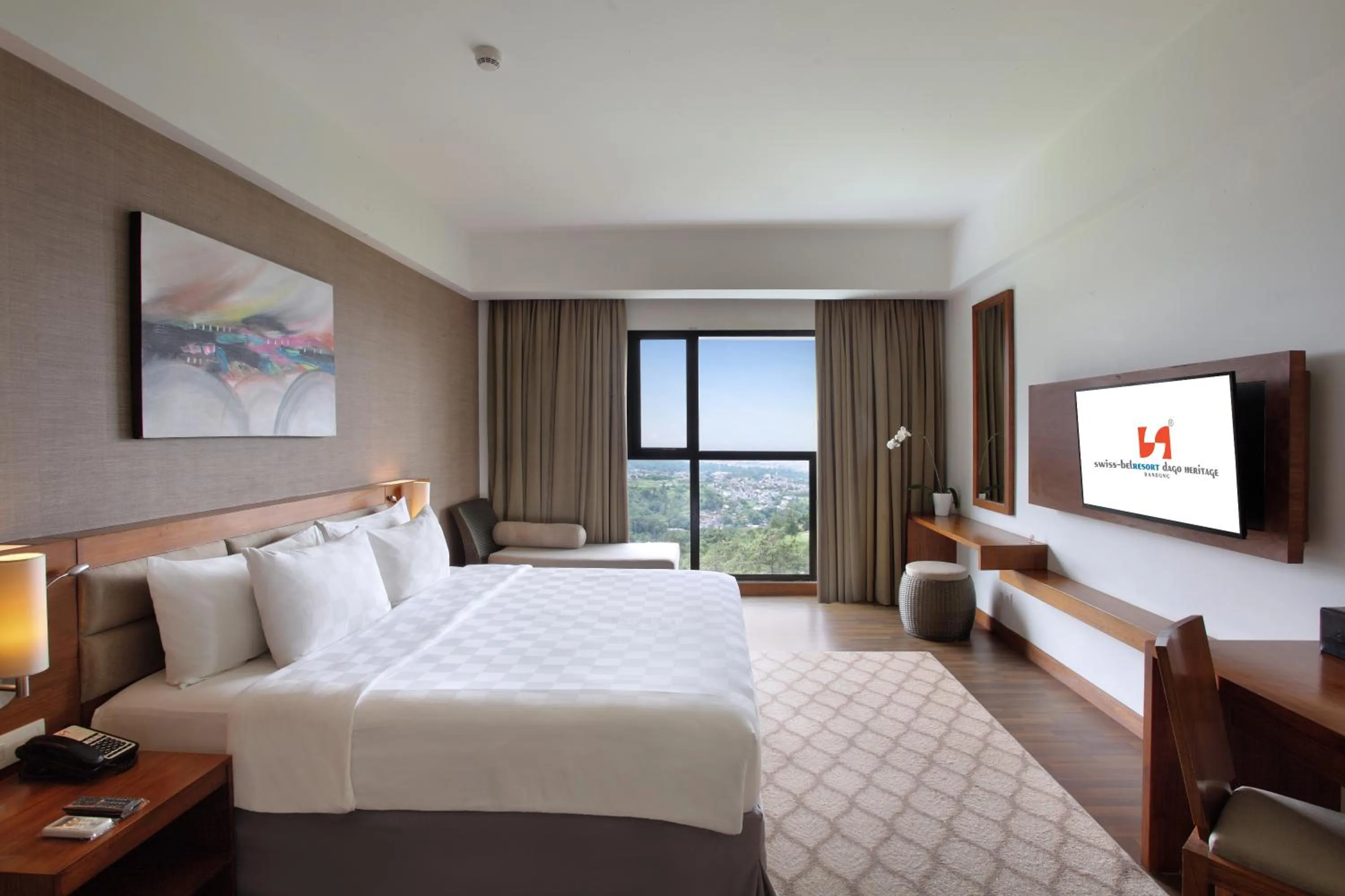 Bedroom, Bed in Swiss-Belresort Dago Heritage