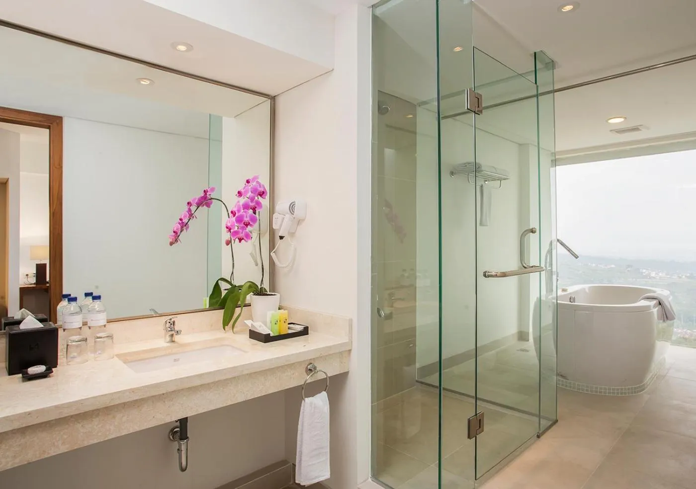 Bathroom in Swiss-Belresort Dago Heritage