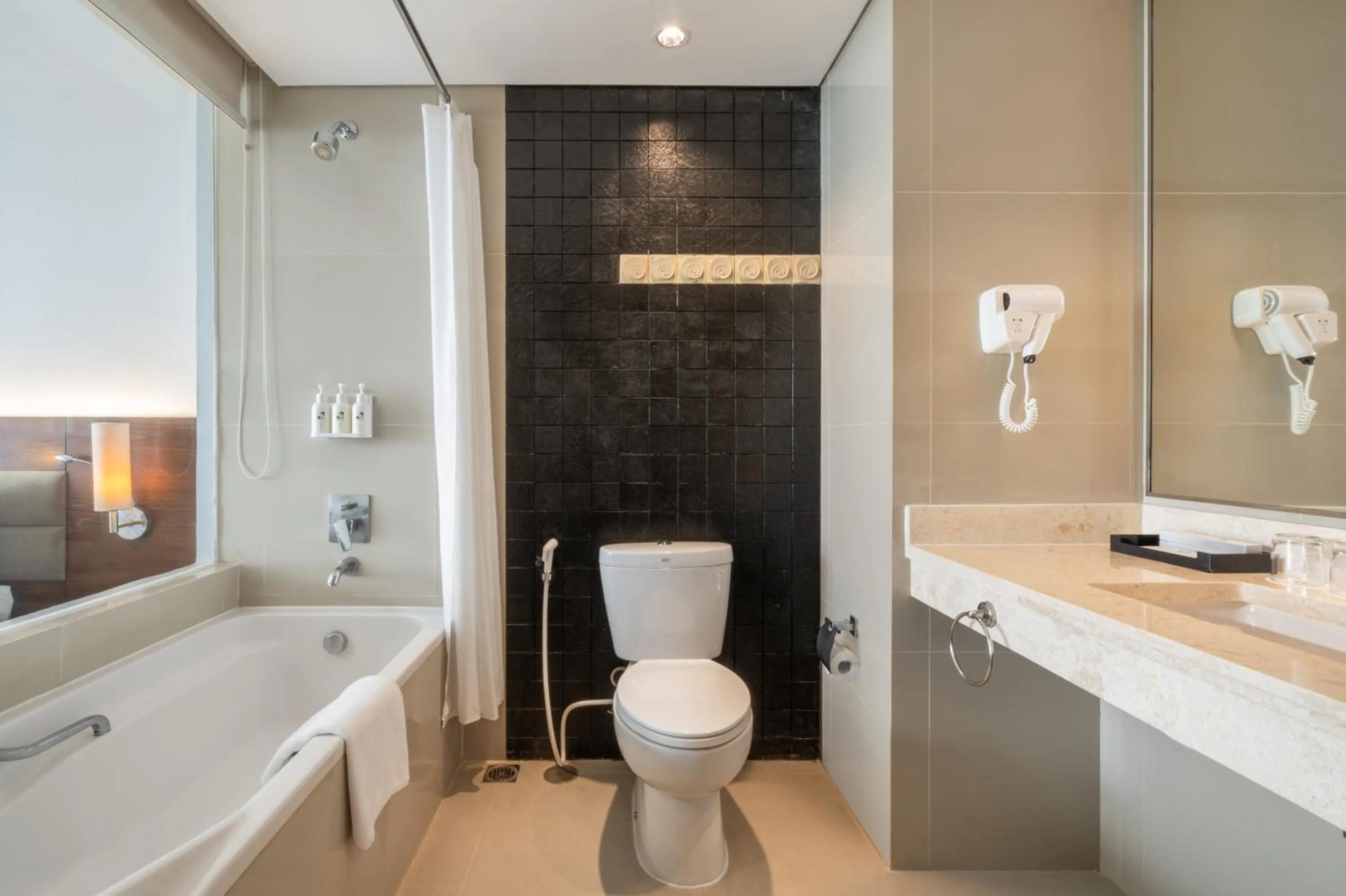 Bathroom in Swiss-Belresort Dago Heritage