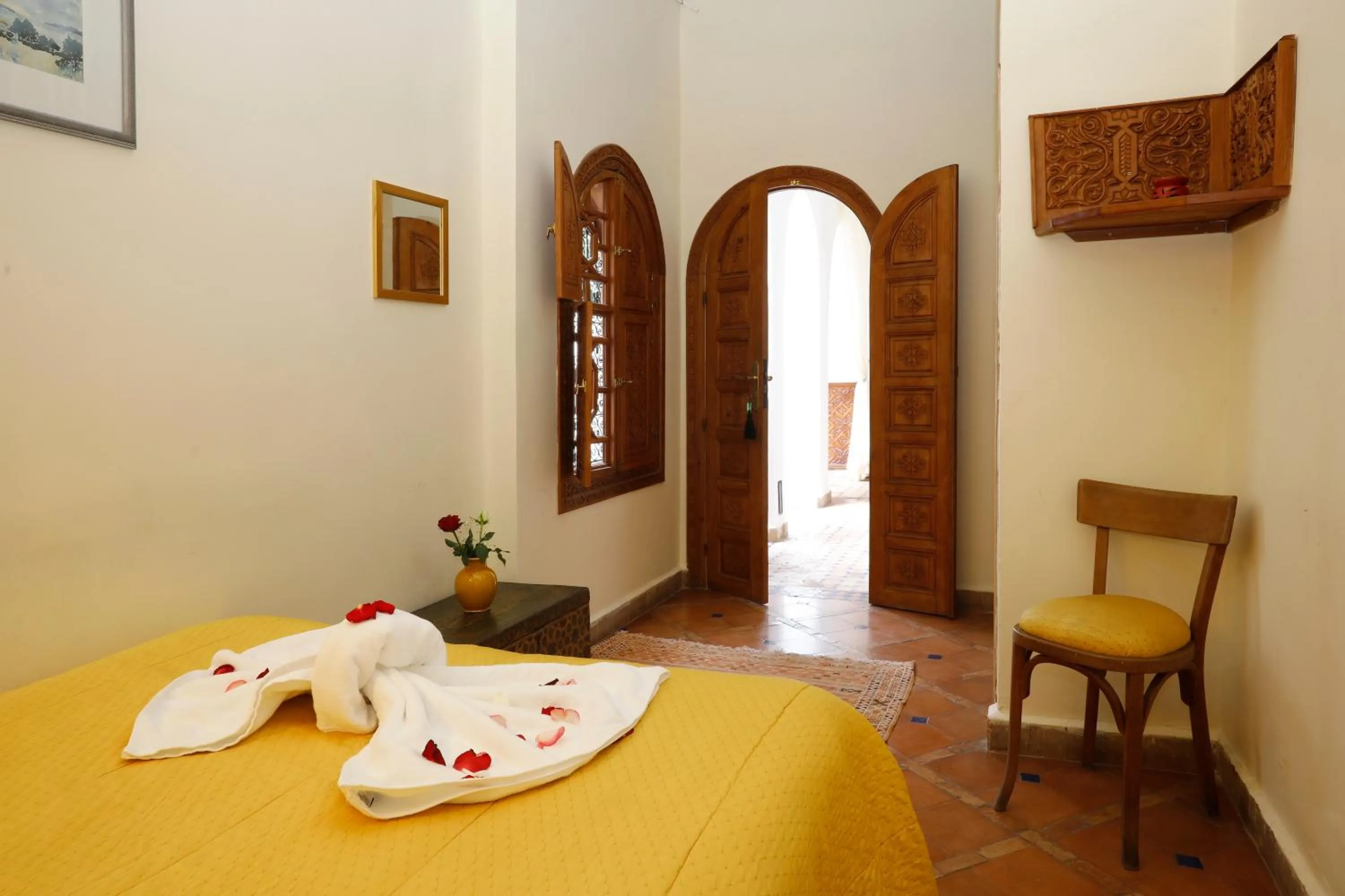 Photo of the whole room, Bed in Riad Daria Suites & Spa