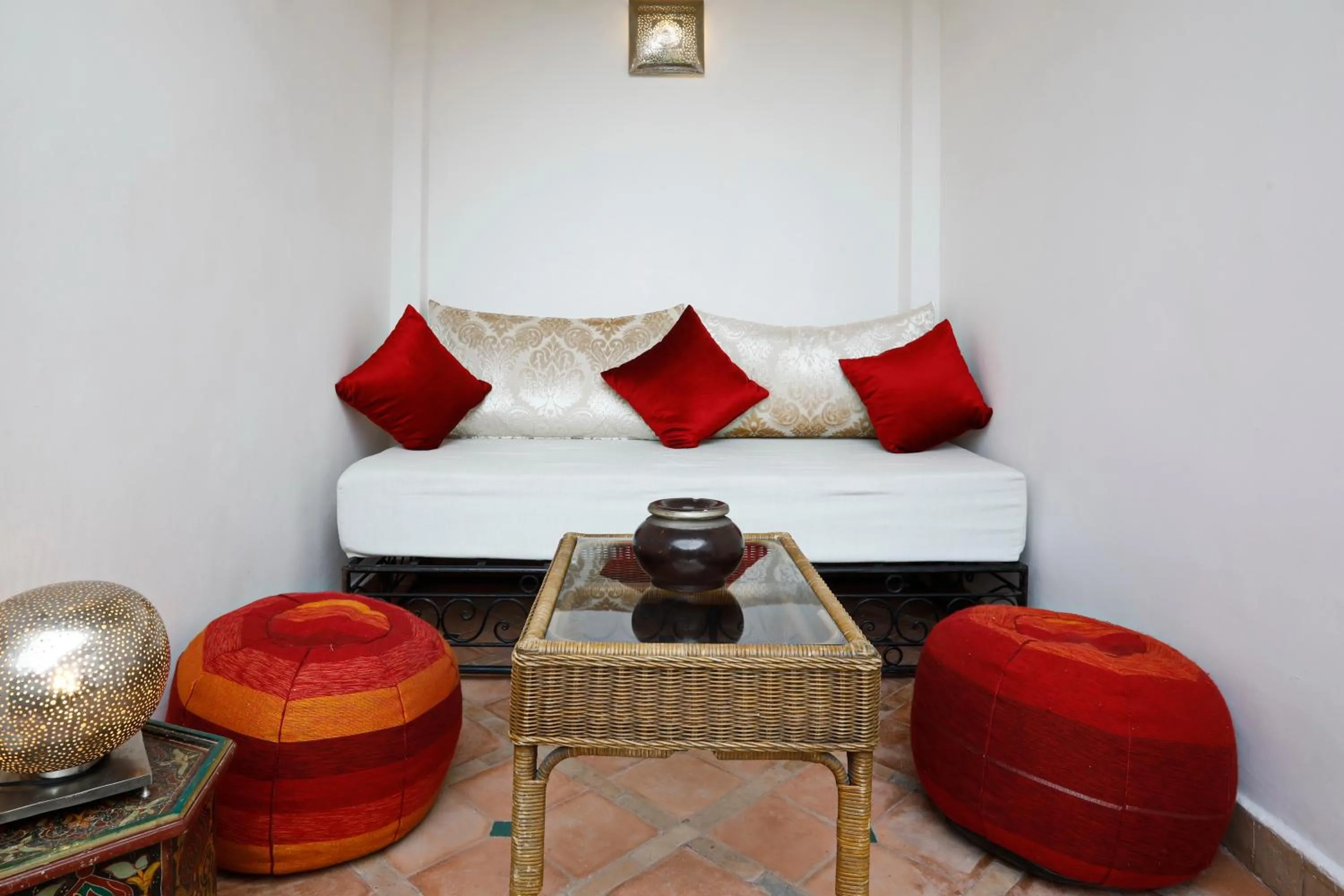 Living room, Bed in Riad Daria Suites & Spa