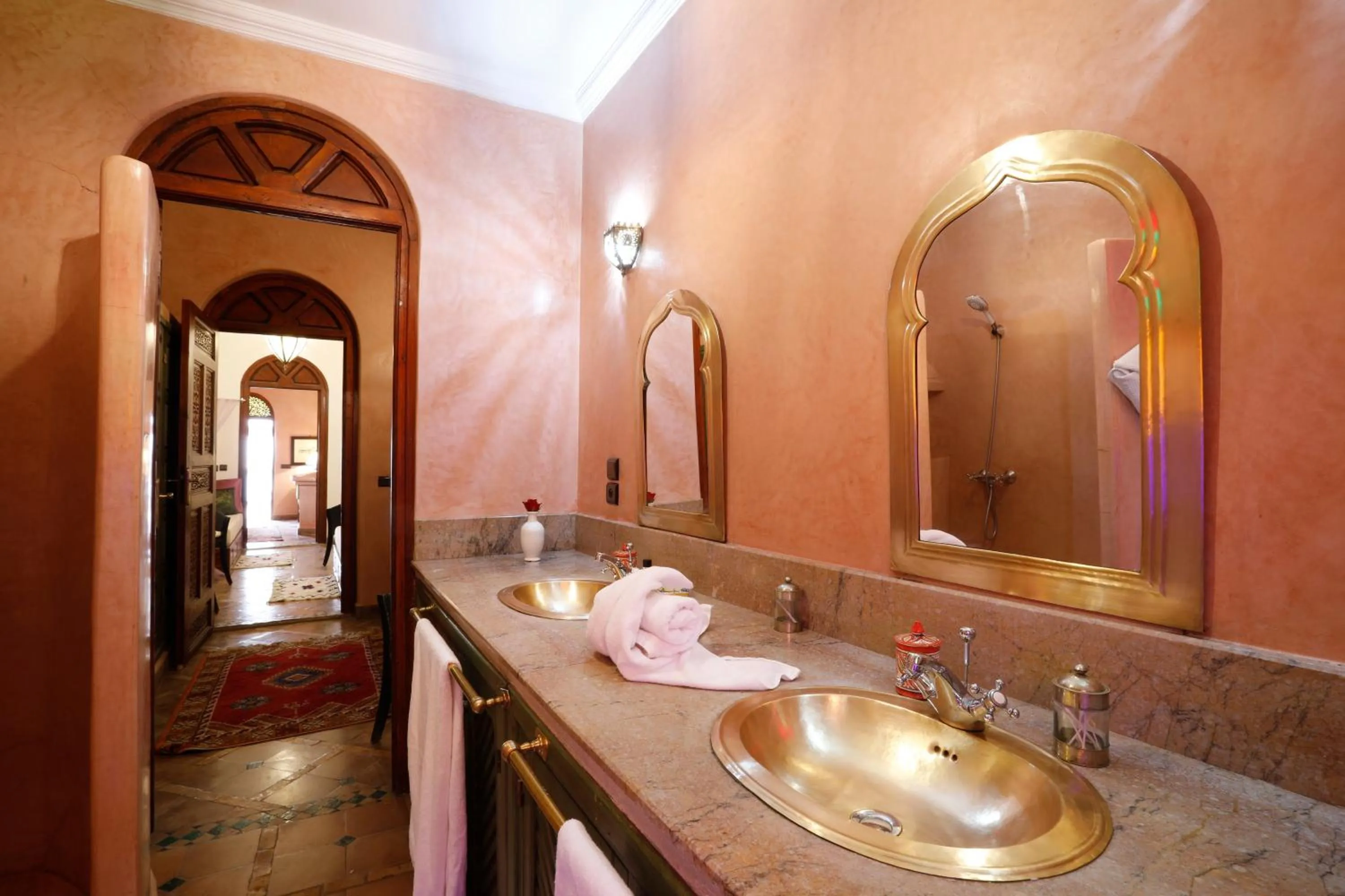 Bathroom in Riad Daria Suites & Spa