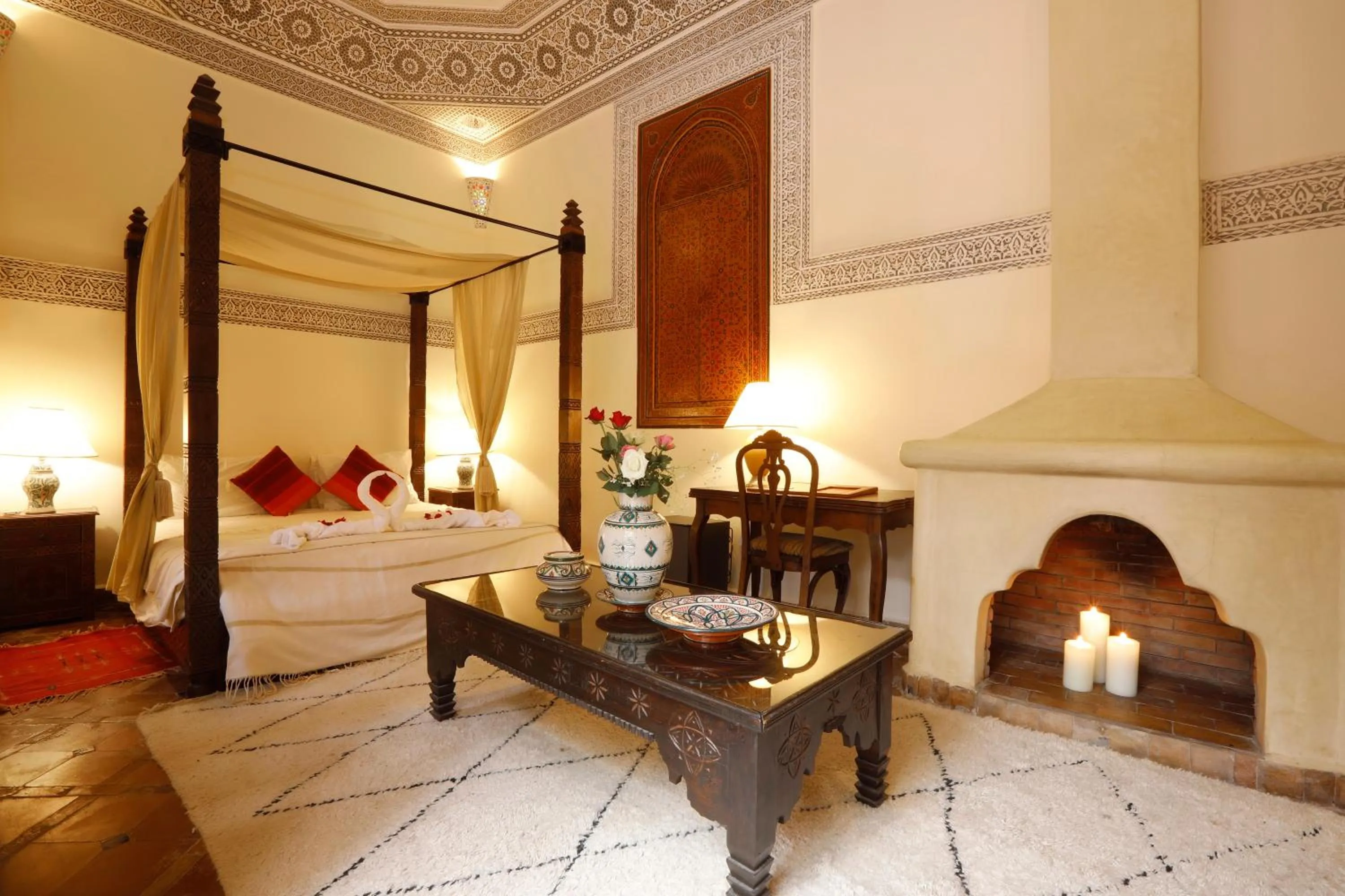 Photo of the whole room, Bed in Riad Daria Suites & Spa