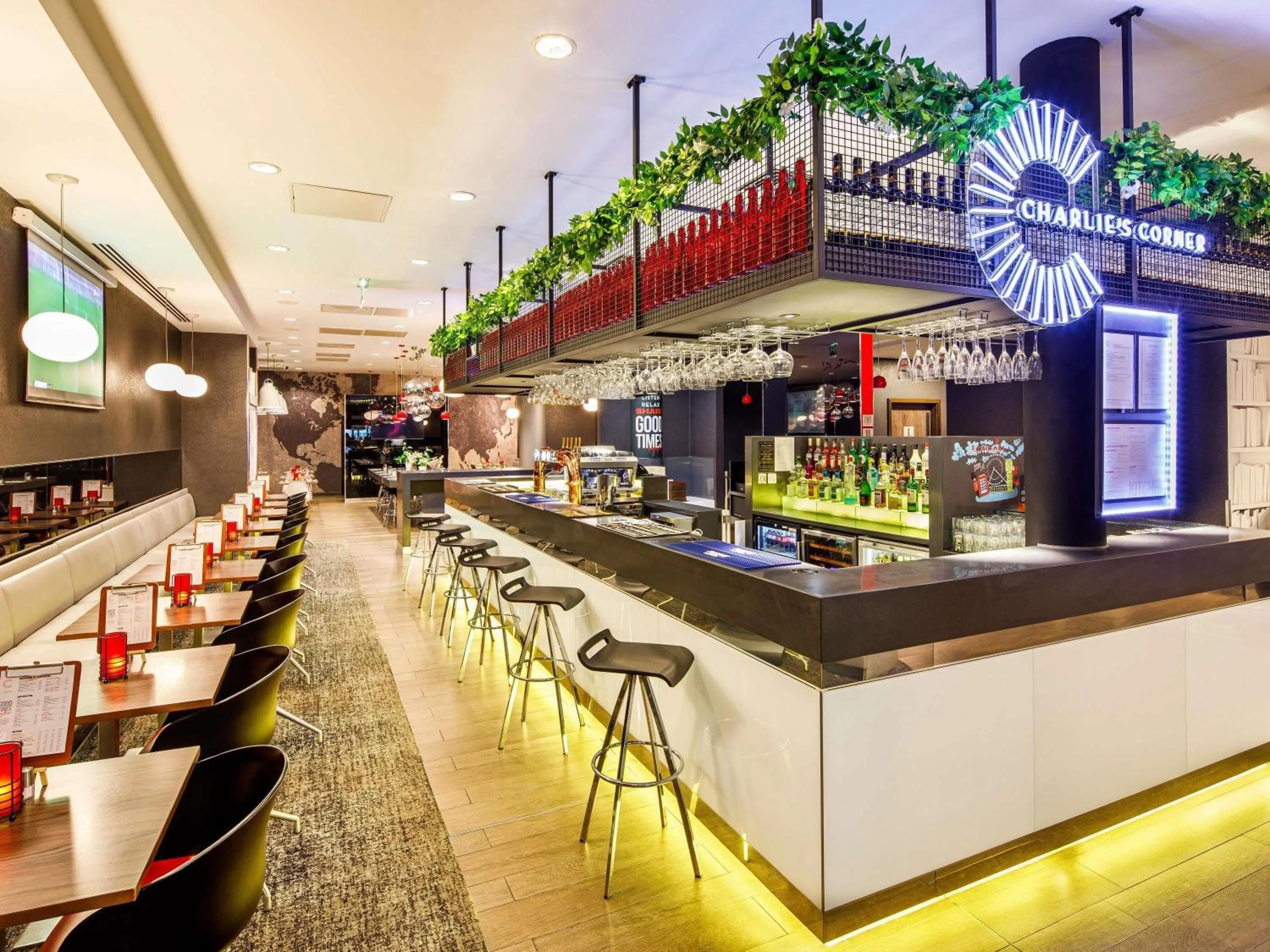 Lounge or bar in ibis London Blackfriars