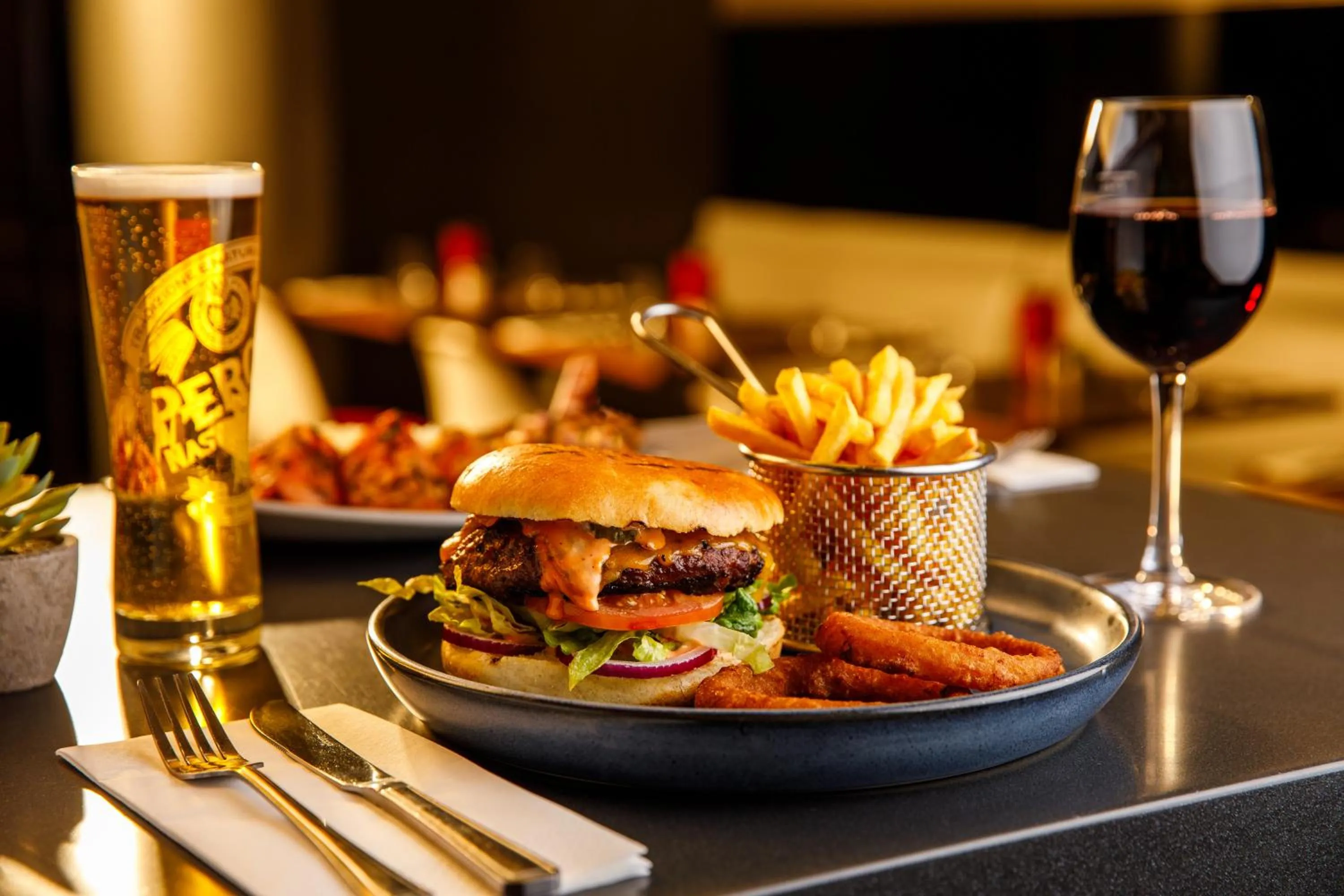 Restaurant/places to eat in ibis London Blackfriars