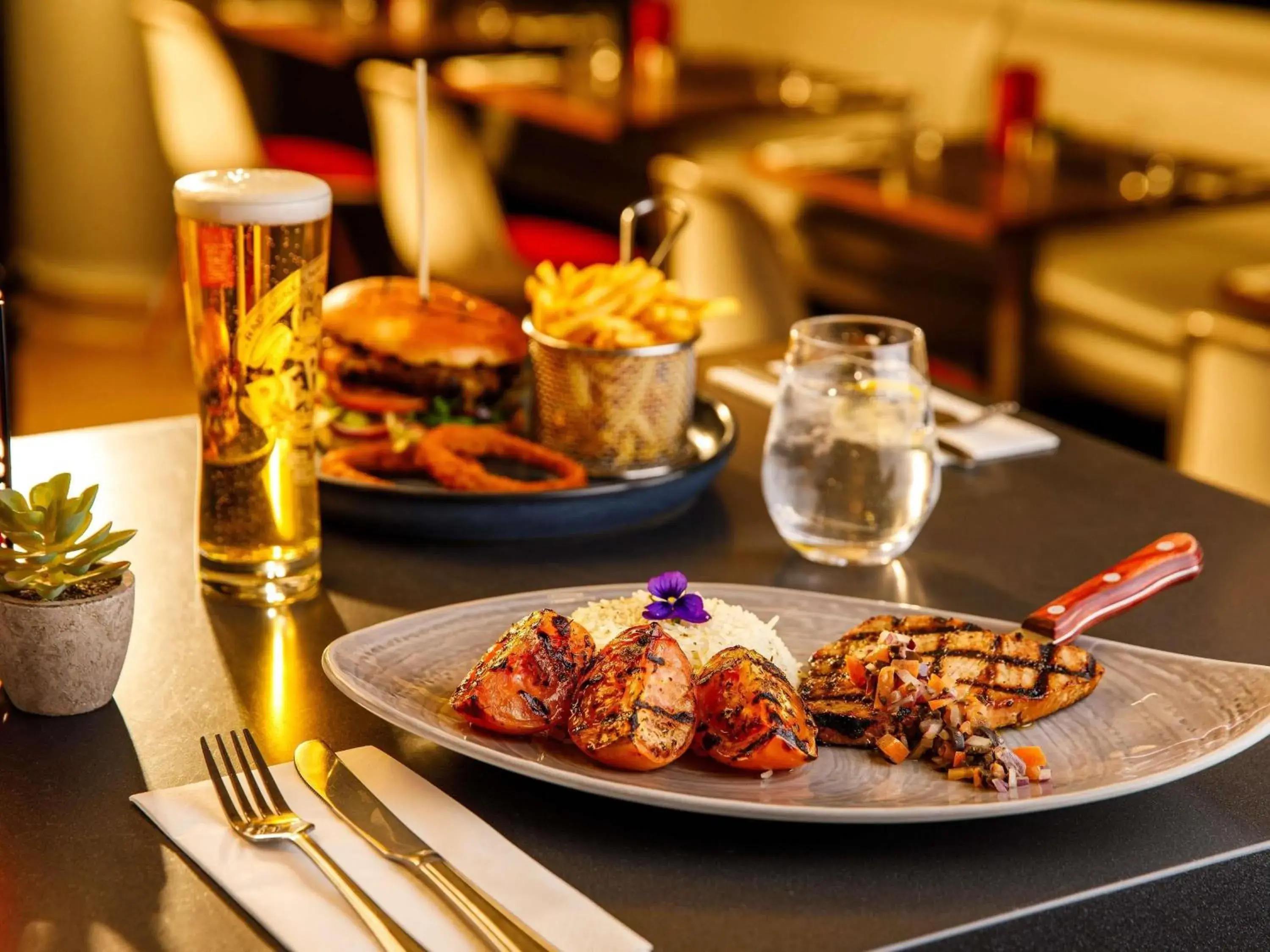 Restaurant/places to eat in ibis London Blackfriars Restaurant/places to eat in ibis London Blackfriars