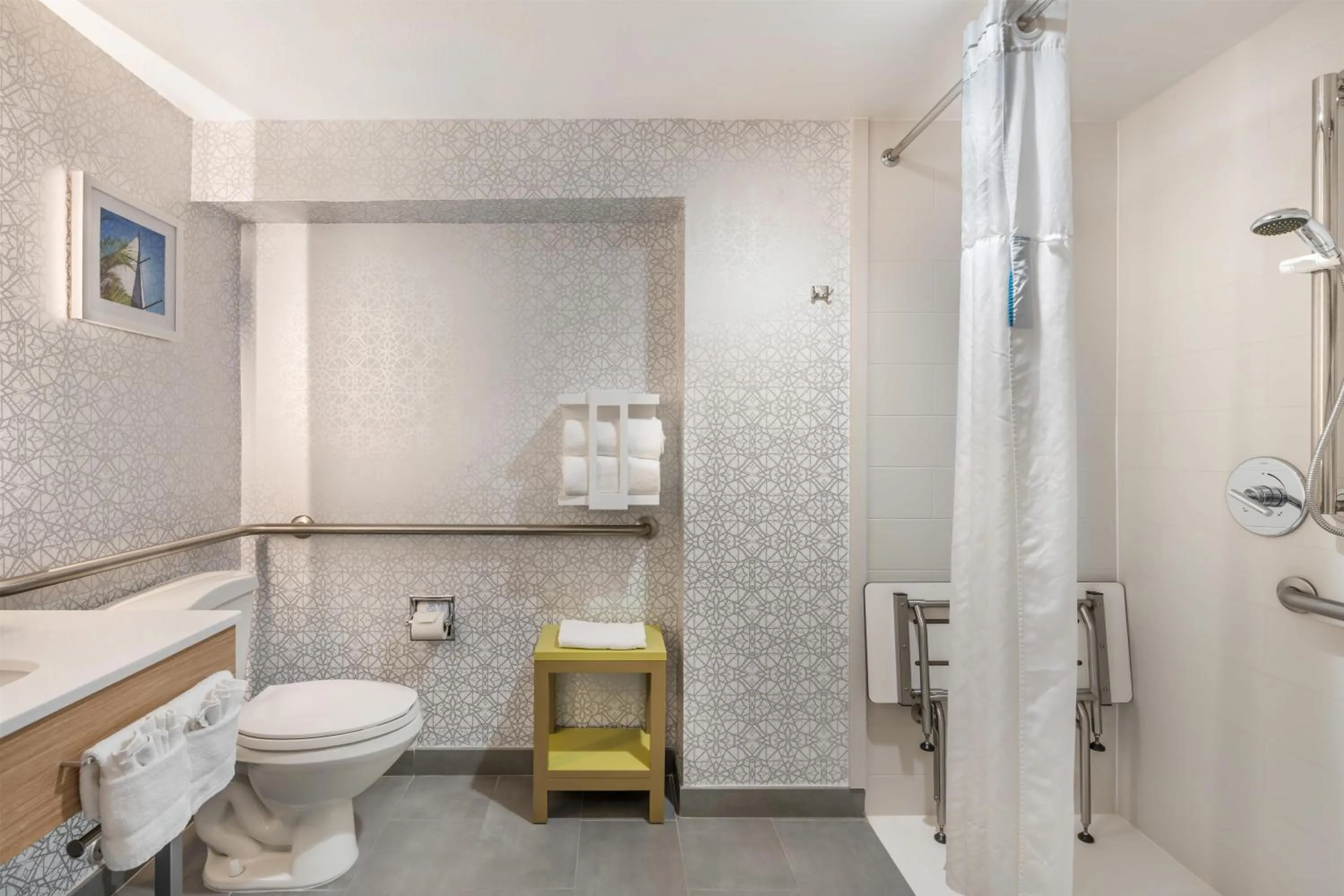 Bathroom in Hampton Inn Fort Myers-Airport & I-75