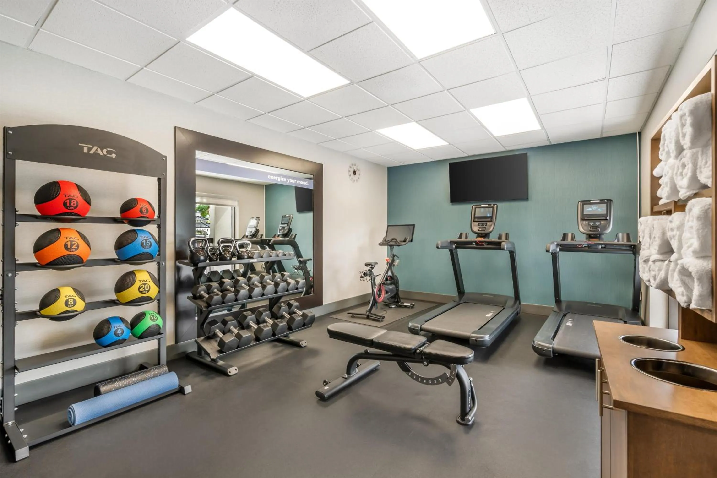 Fitness centre/facilities in Hampton Inn Fort Myers-Airport & I-75