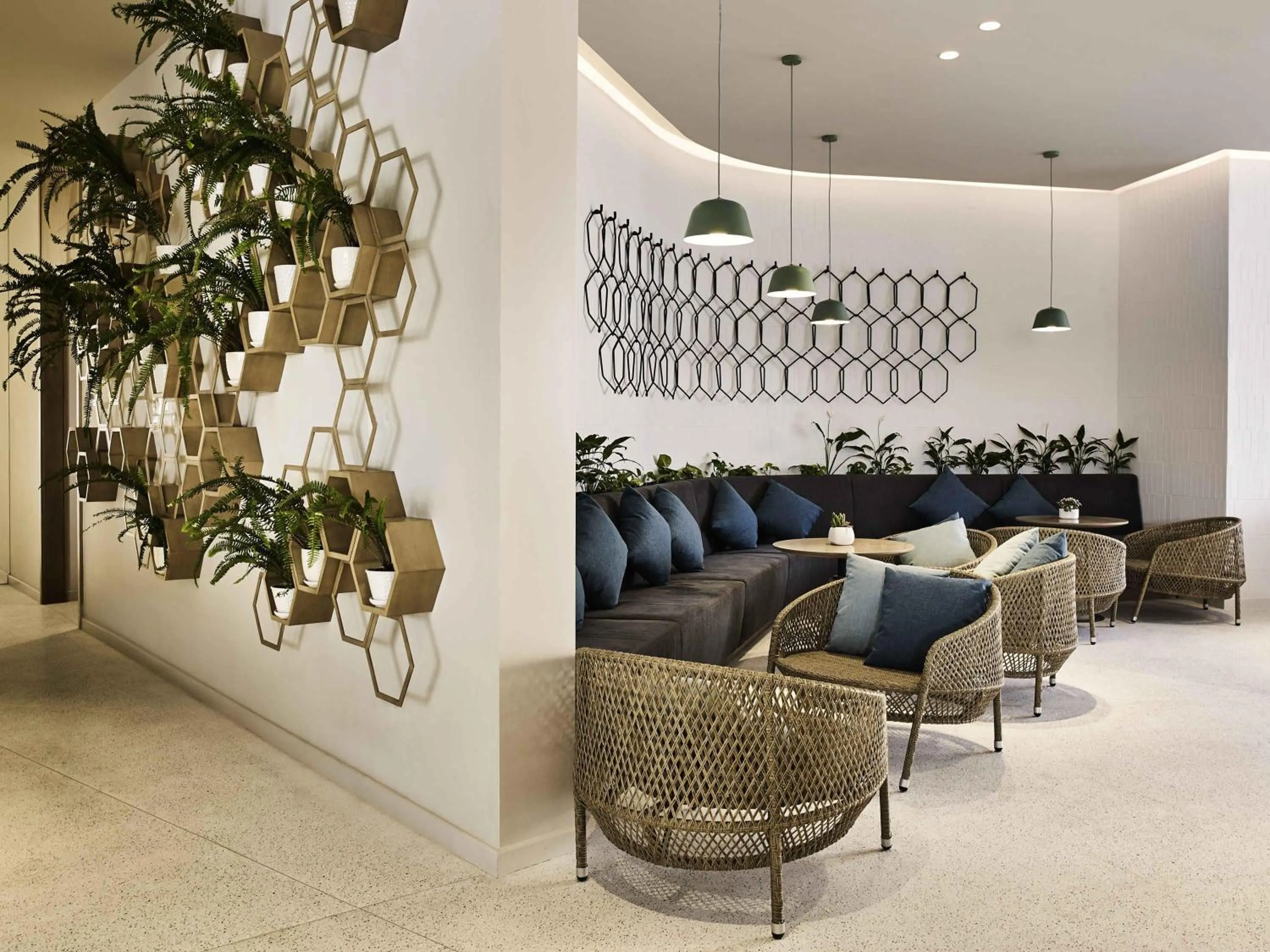 Lounge or bar in Premier Residences Phu Quoc Emerald Bay Managed by Accor