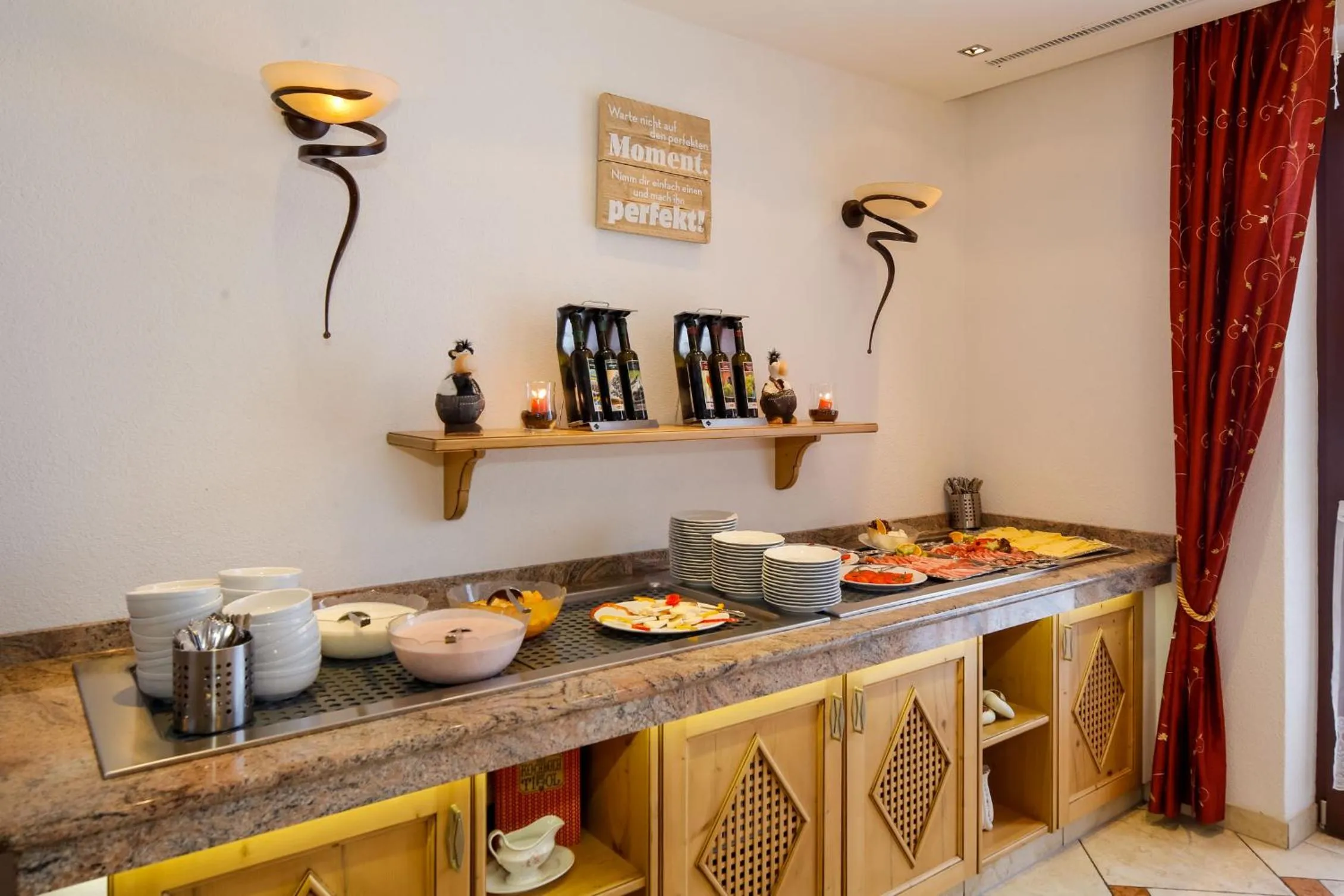 Property building in Hotel Edelweiss