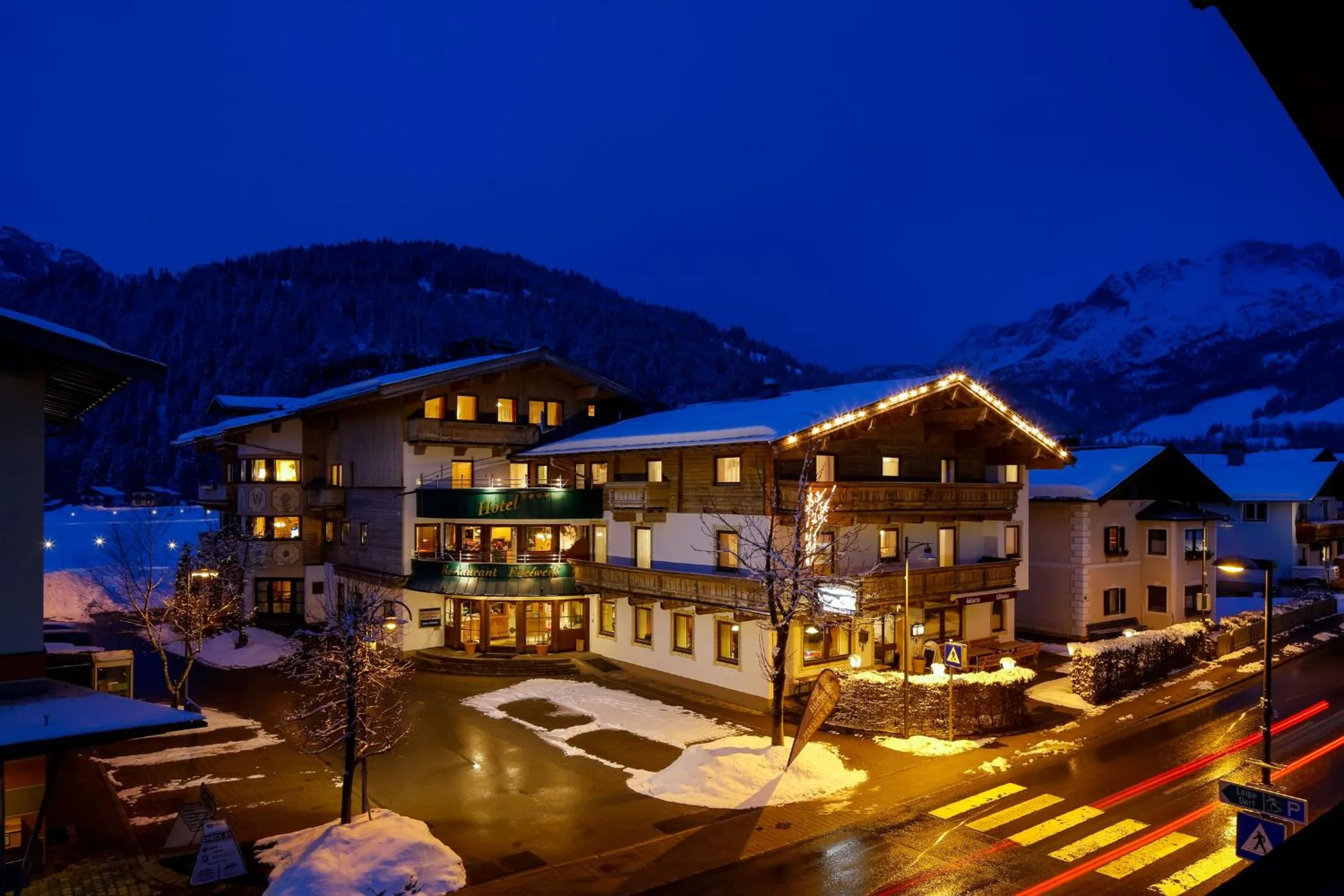 Winter in Hotel Edelweiss
