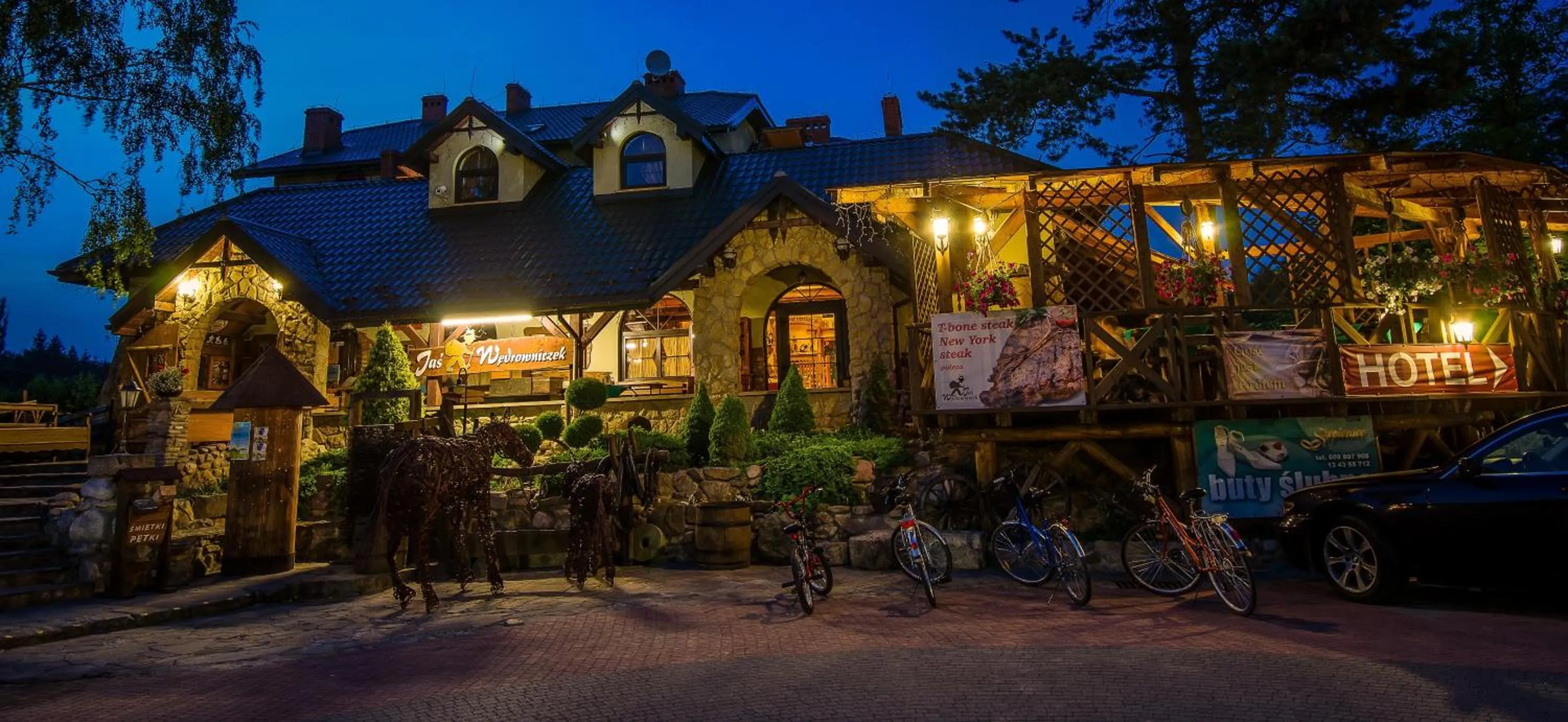 Property building in Jaś Wędrowniczek