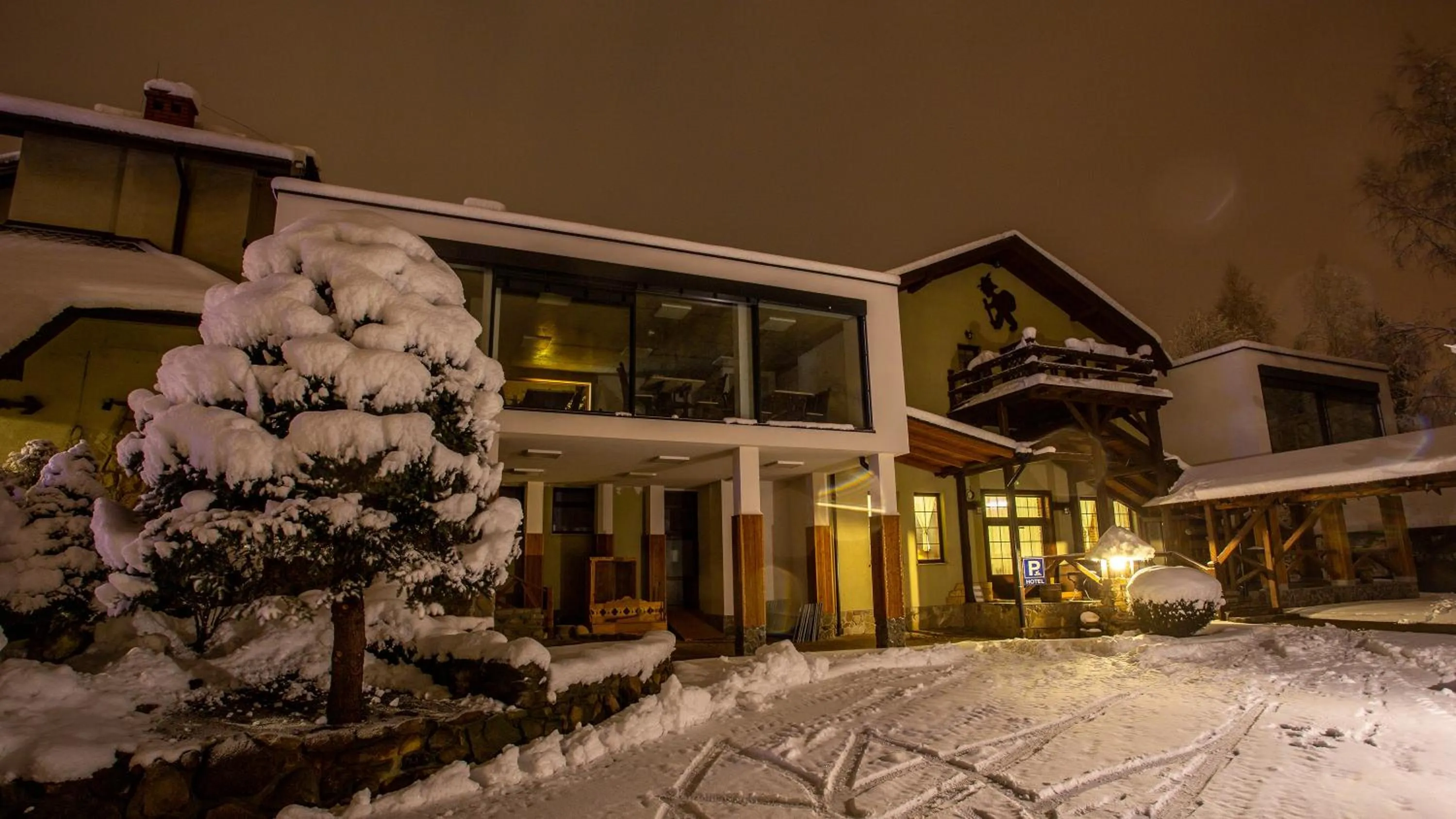 Property building in Jaś Wędrowniczek