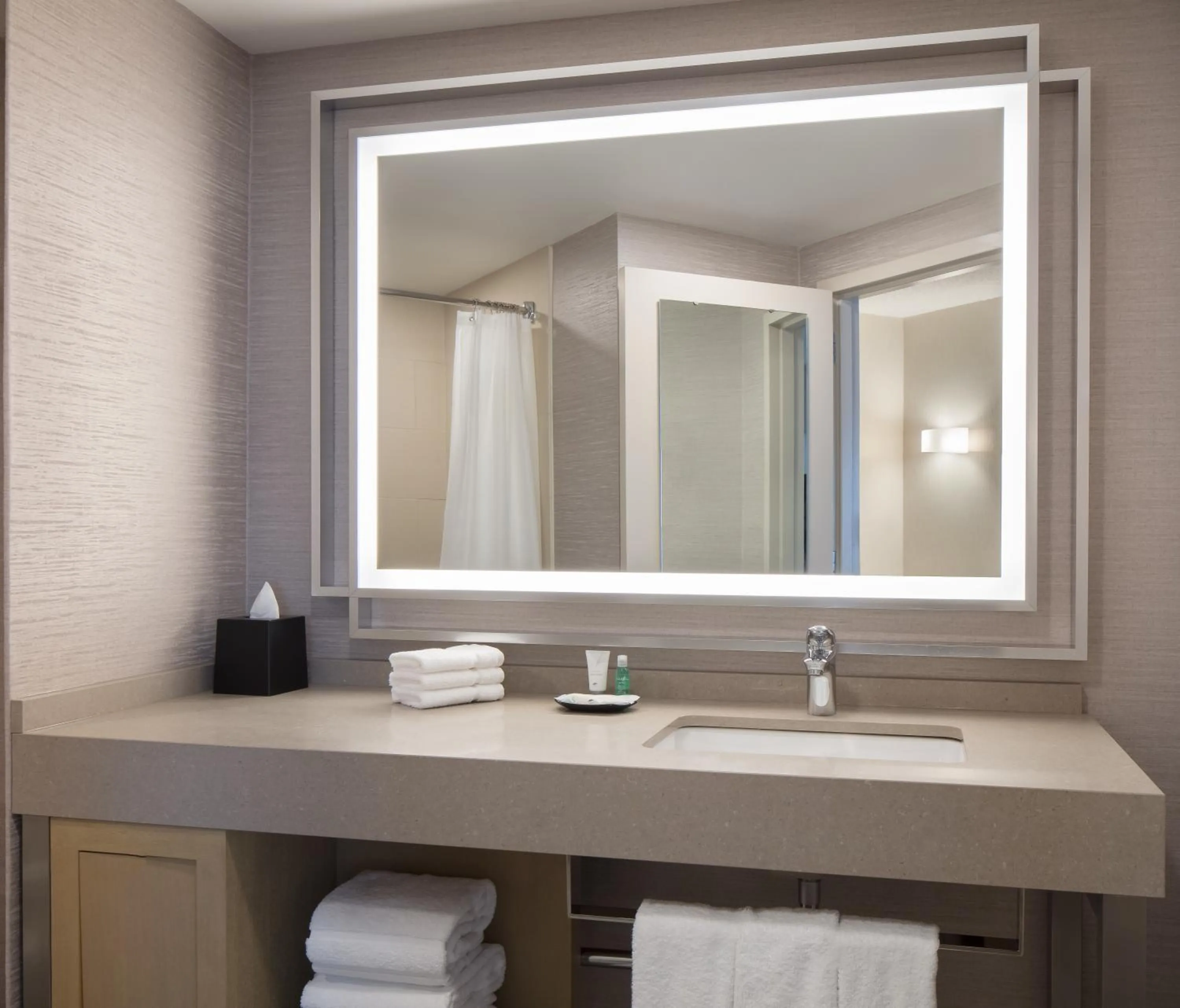 The Westin Kansas City at Crown Center