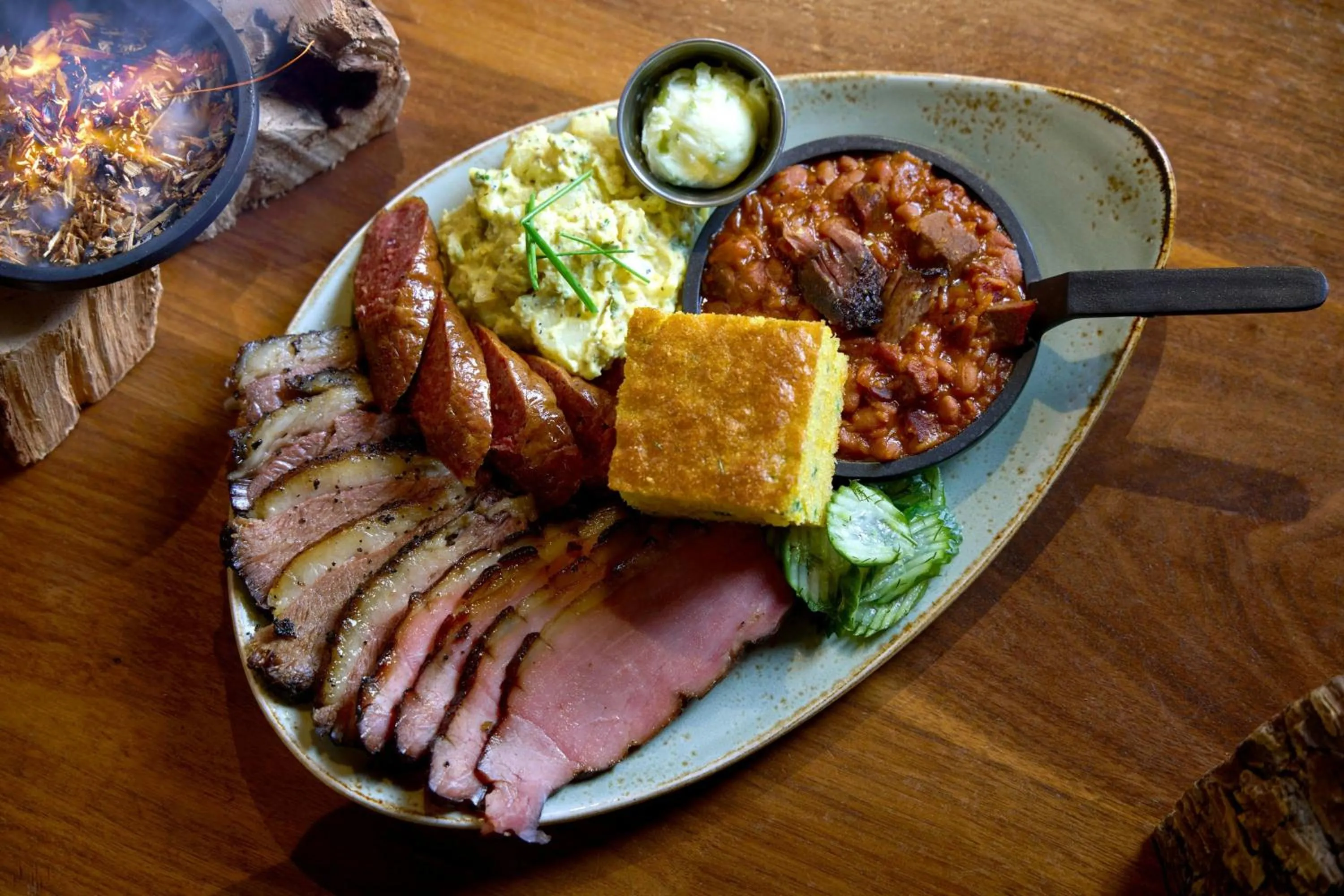 Lounge or bar in The Westin Kansas City at Crown Center