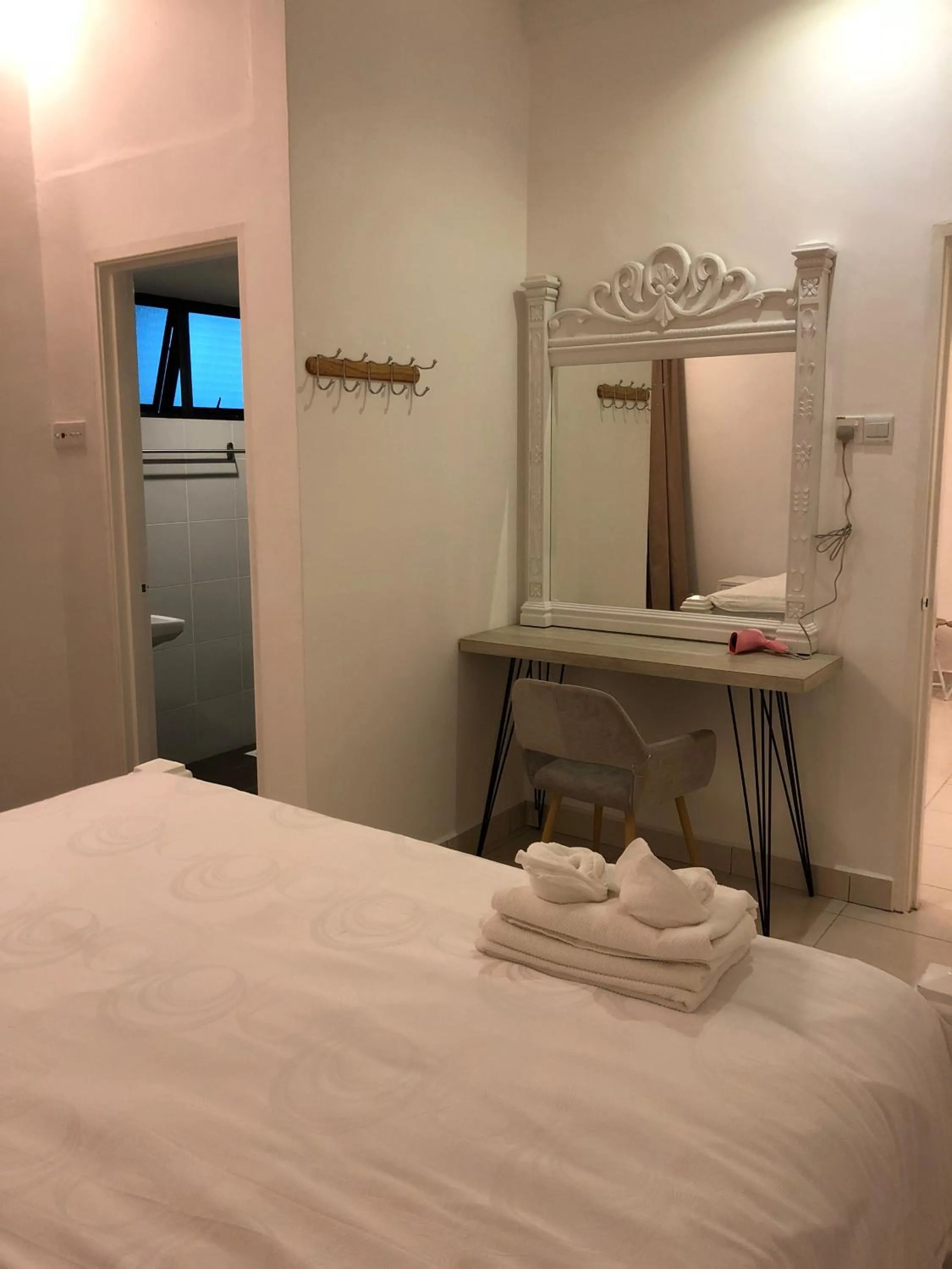 Brand New Apartment in Local Neighbourhood